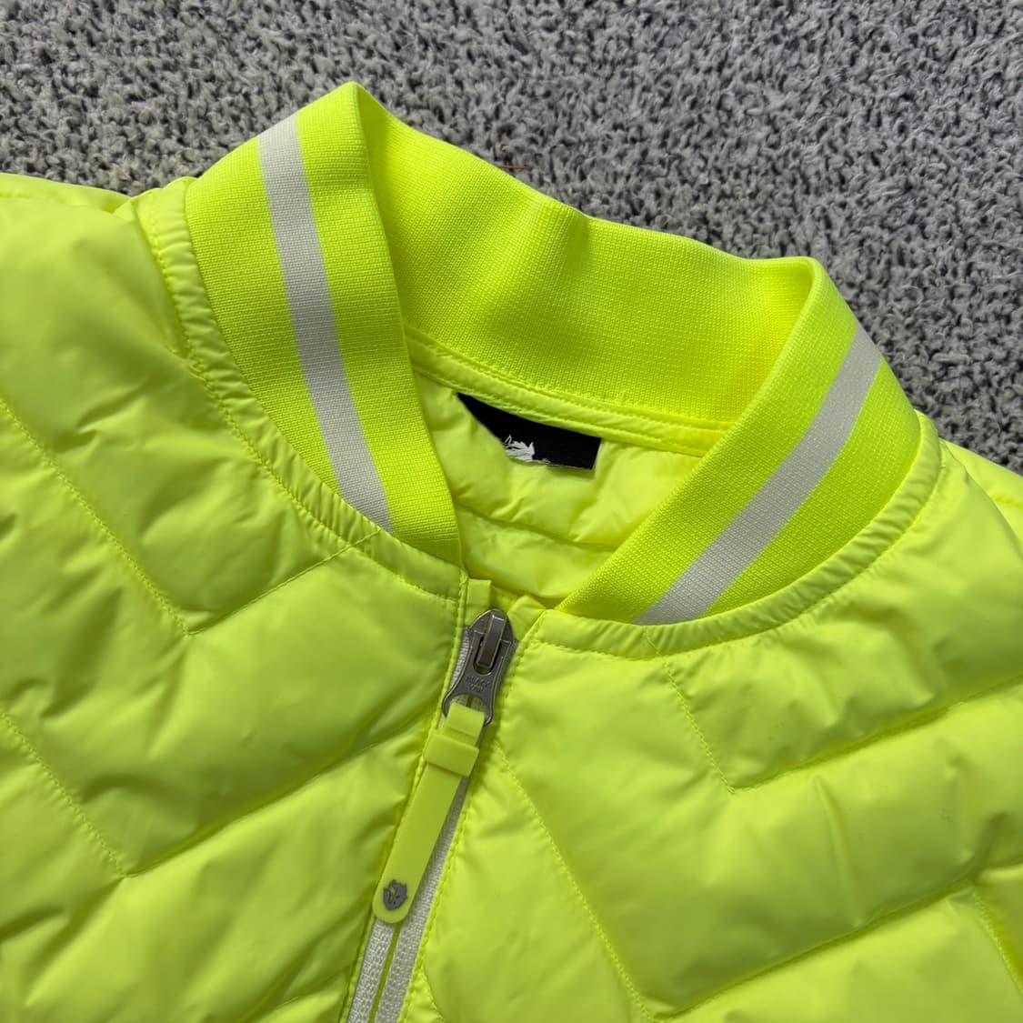 실측 블랙야크 다운 경량 패딩 조끼 0421J 상품이미지2