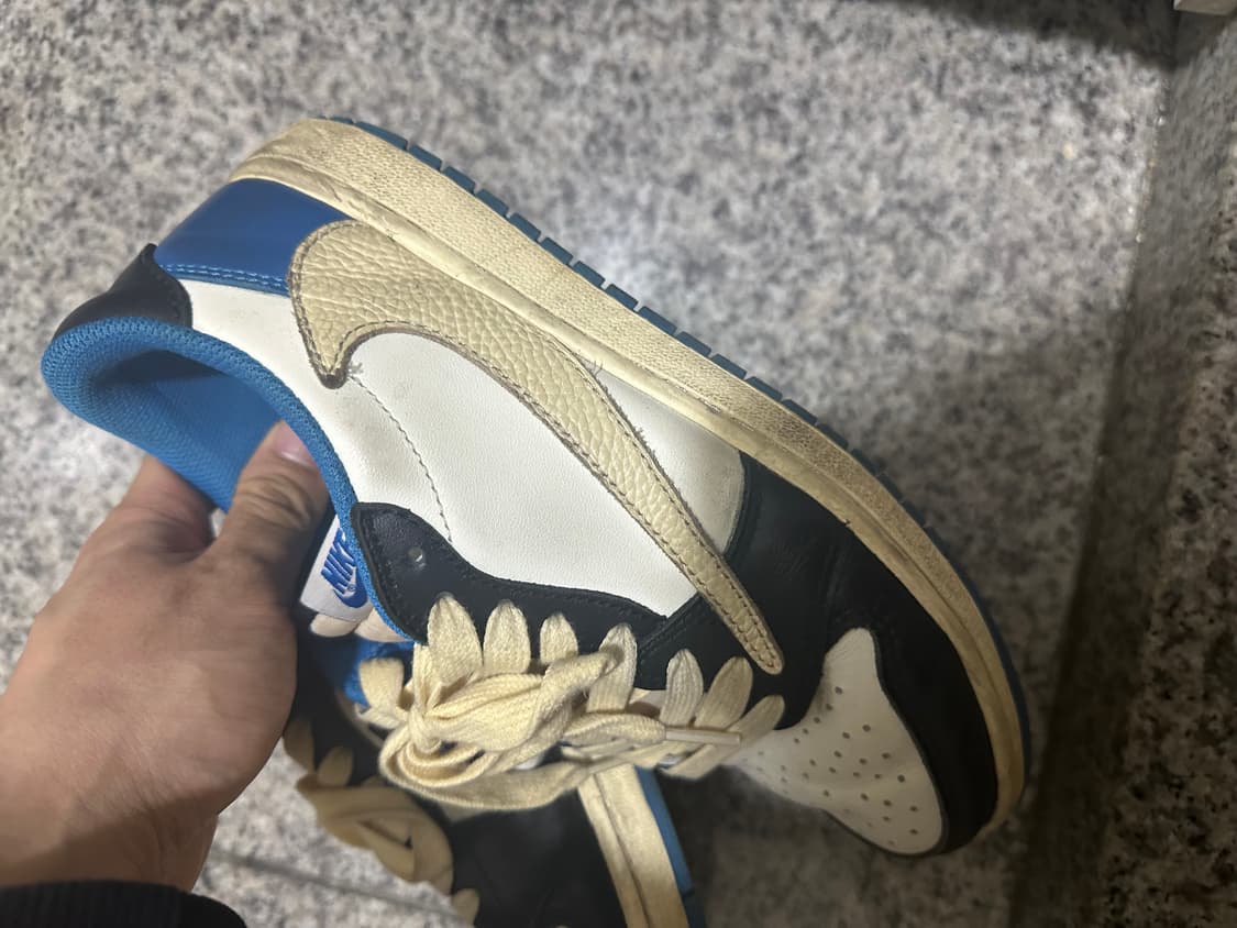 나이키x 트래비스 스캇 상품이미지5