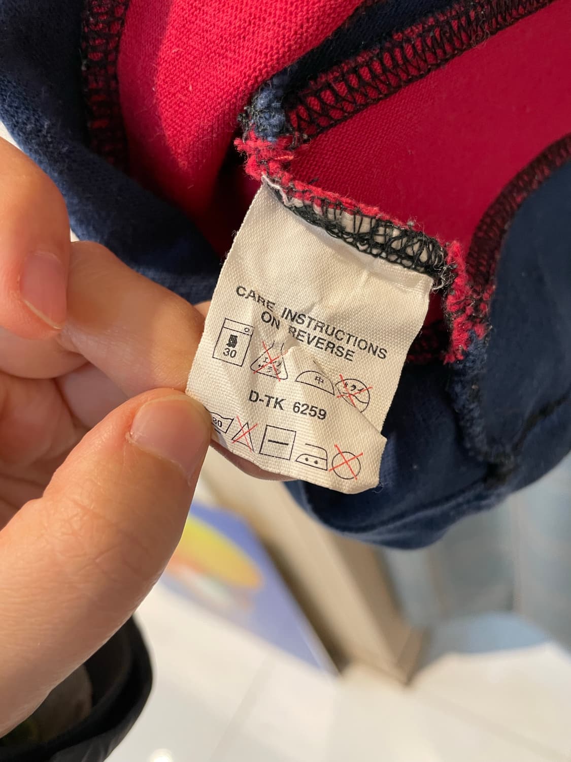 90s 빈티지 DKNY 스웨트셔츠 상품이미지5