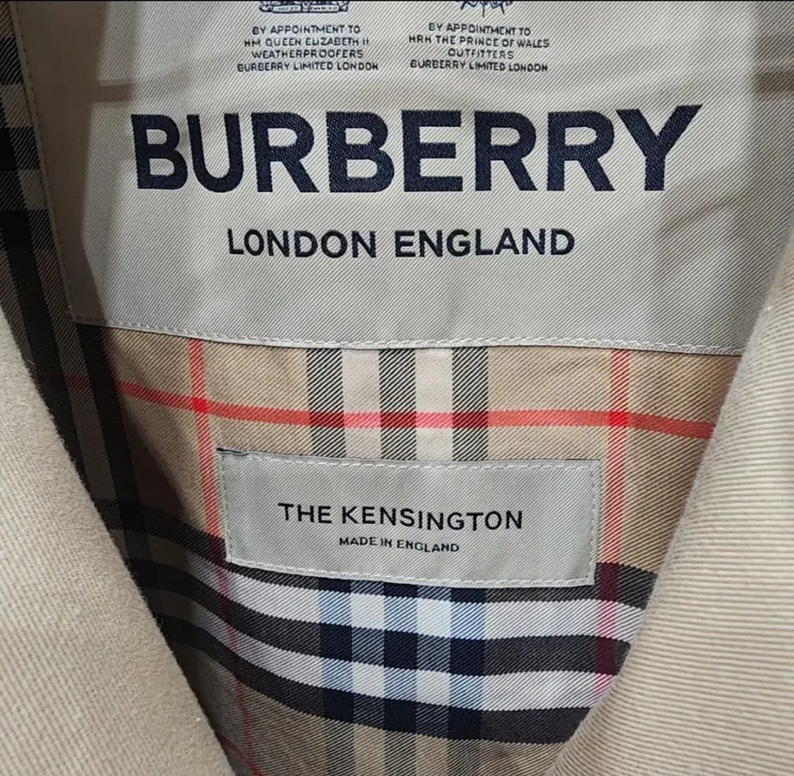 버버리 켄싱턴코트 허니 it36 24.09 백화점 상품이미지8
