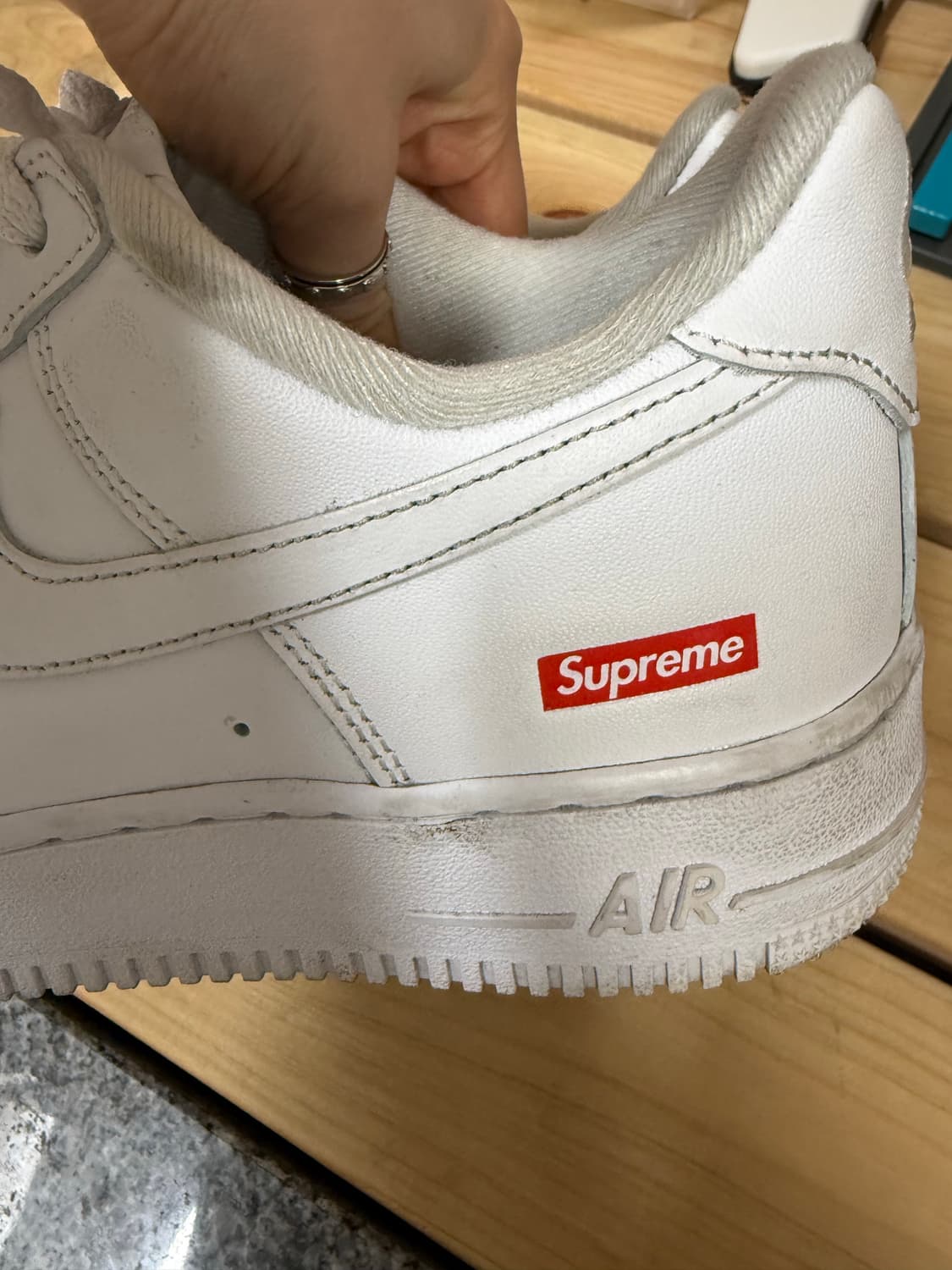 슈프림 에어포스 화이트 250 상품이미지3