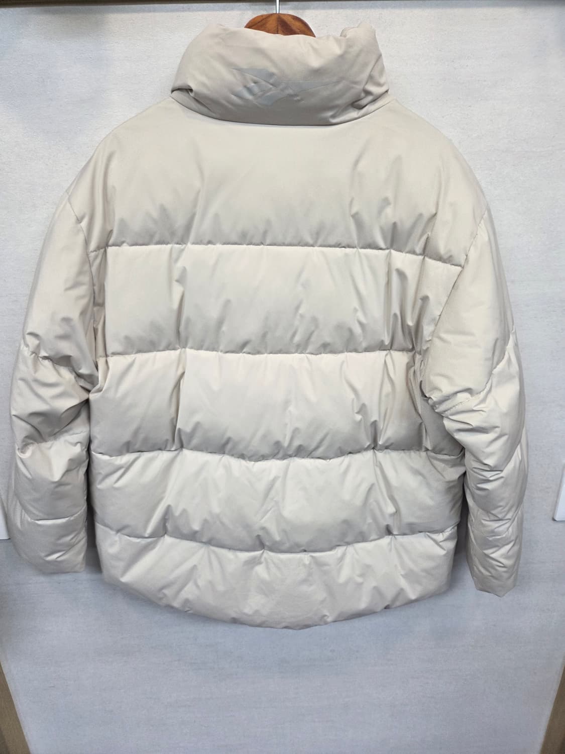 리복 숏패딩 베이지 L 상품이미지2