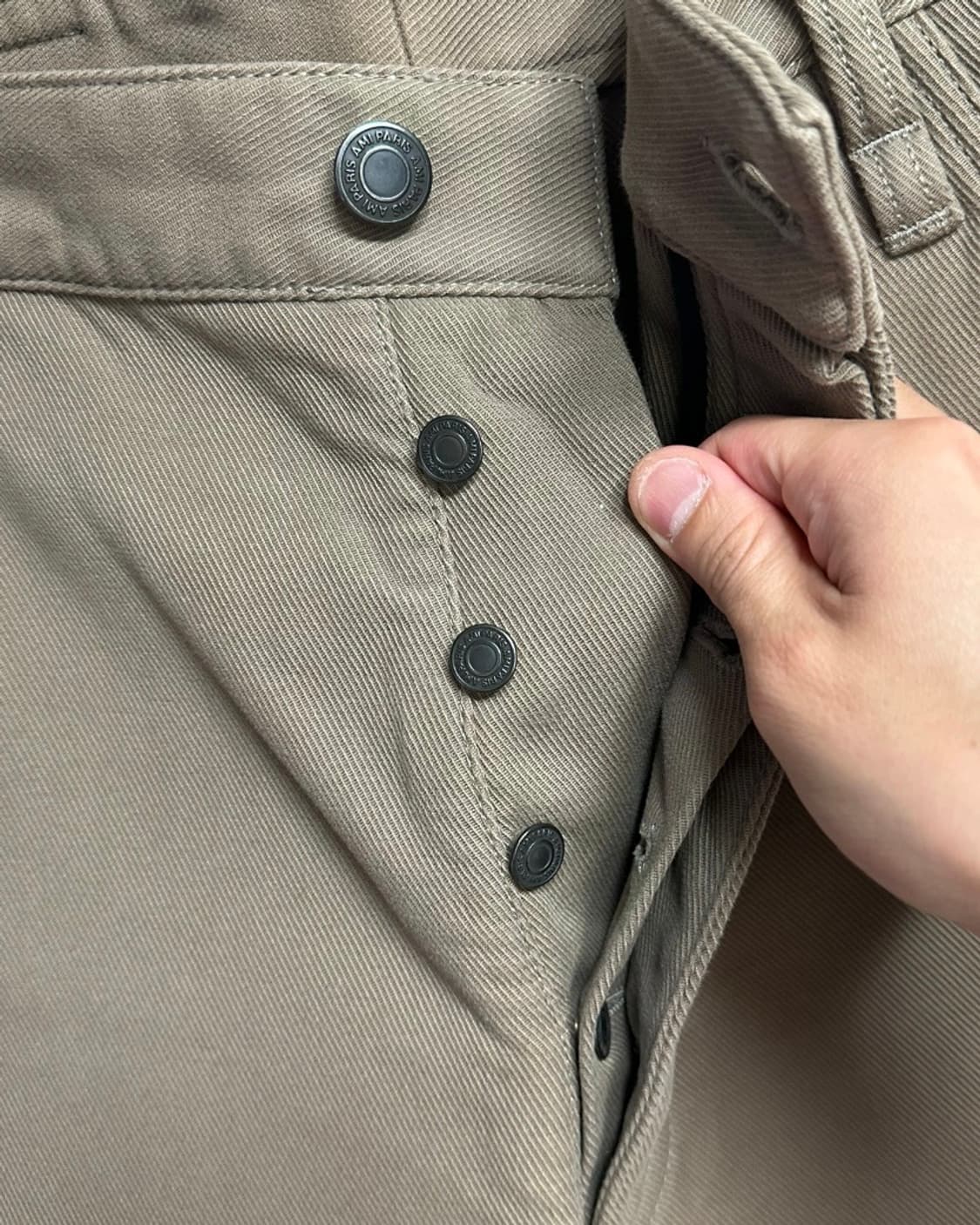 아미(ami) 알렉스핏 헤비 코튼 버뮤다 쇼츠 반바지 베이지 30size 상품이미지4