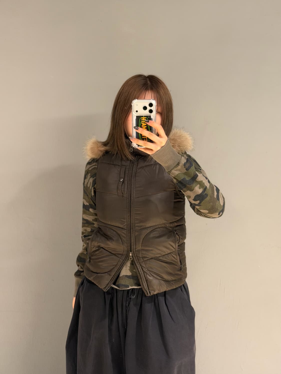 brown fur trimming point padding vest 상품이미지1