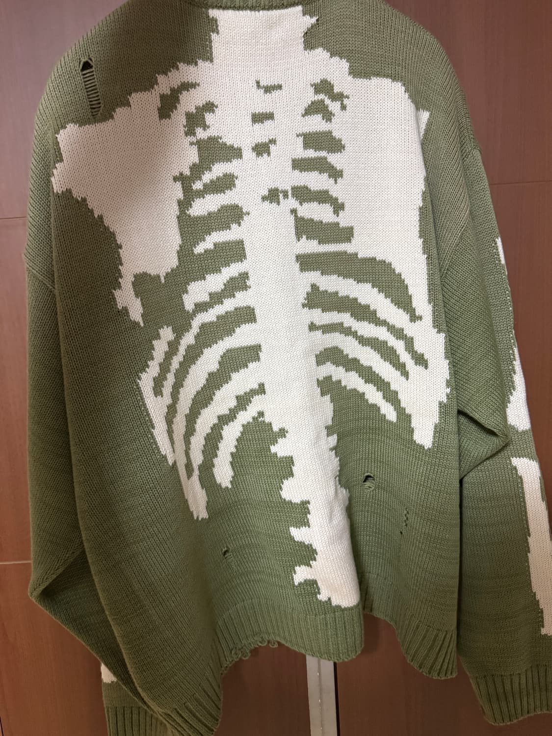 캐피탈 코튼 본 크루넥 스웨터 카키 3사이즈 상품이미지1