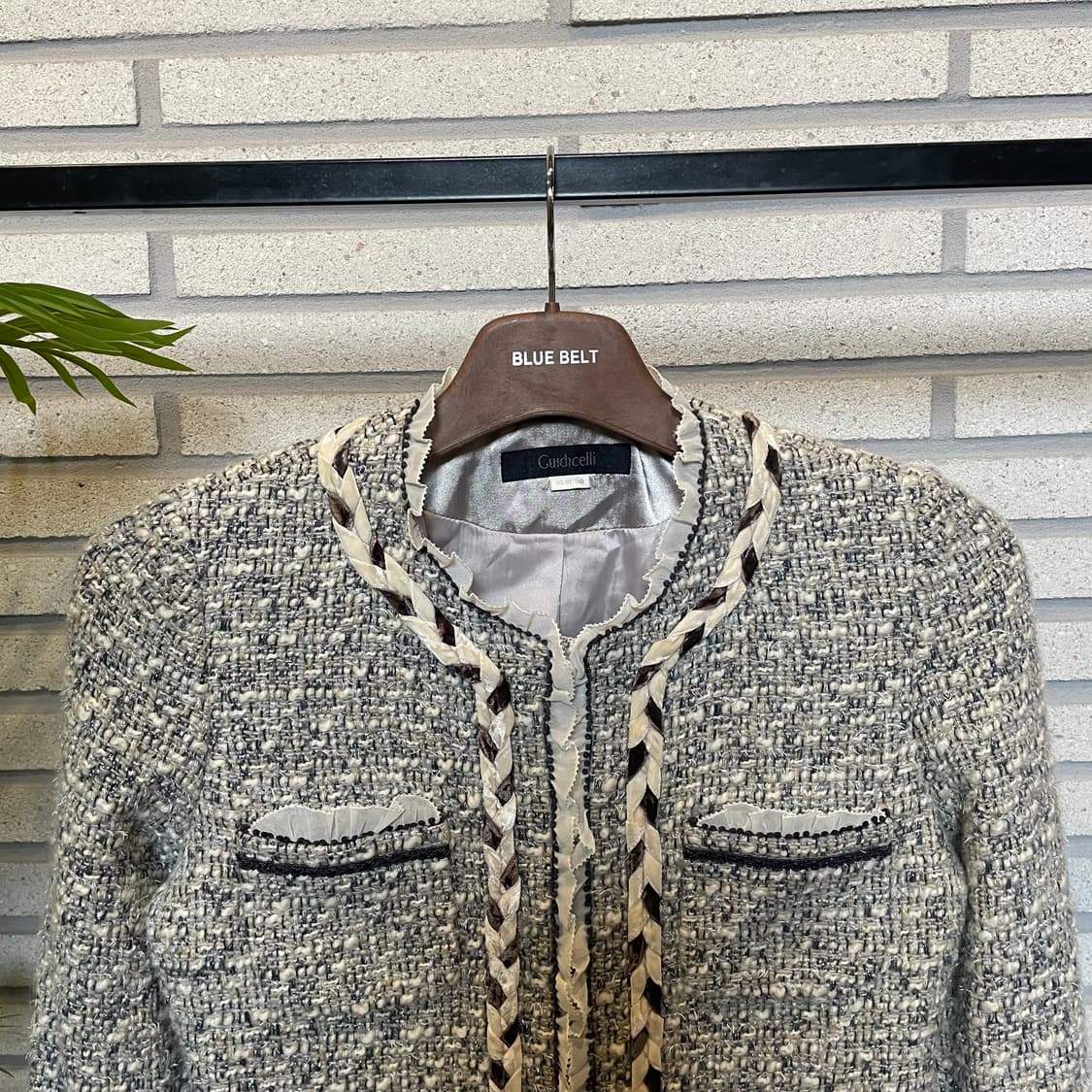 쥬디첼리 트위드자켓 브레이드 라인 러플 디테일 그레이 10% 할인 상품이미지4