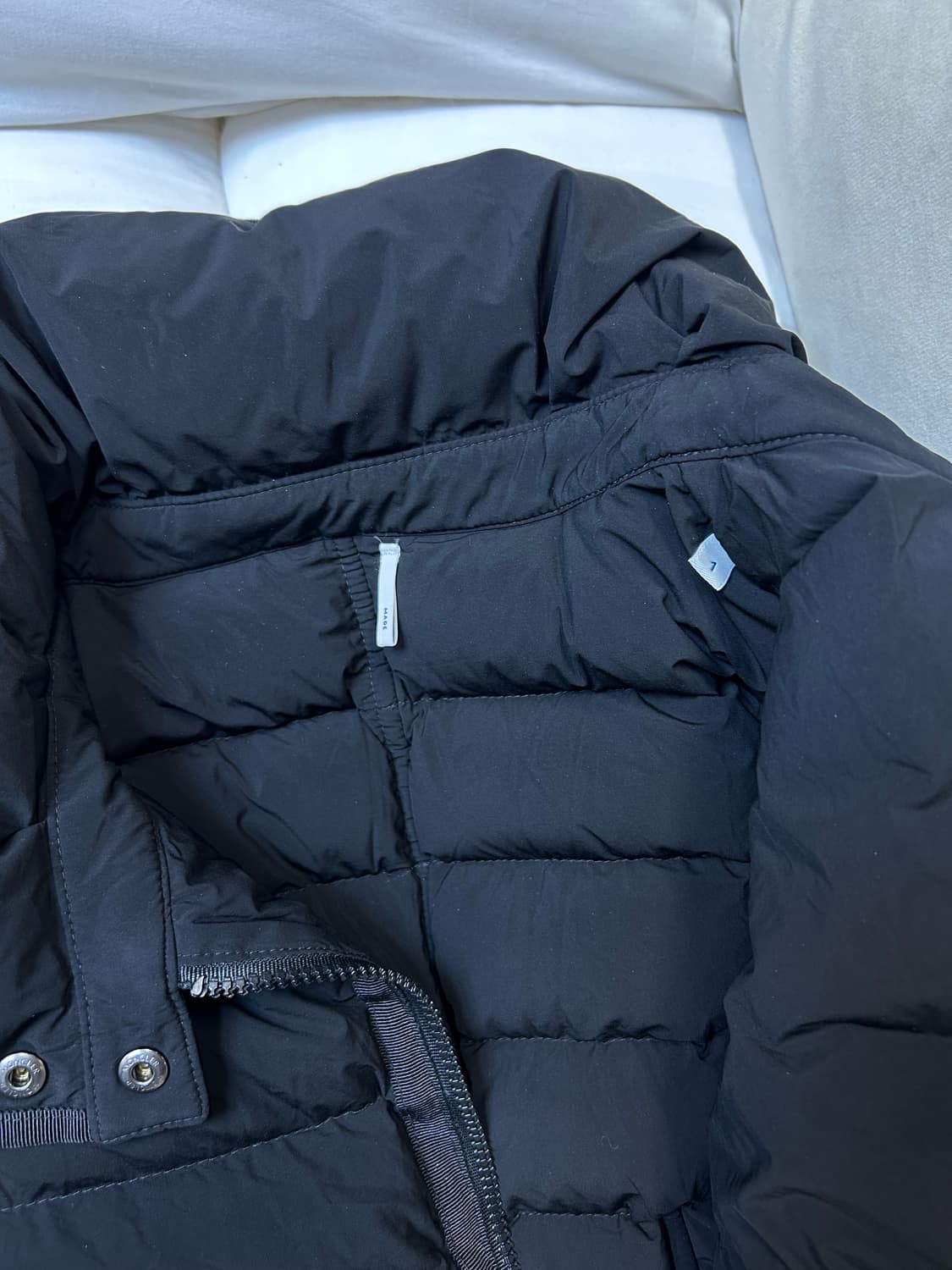 몽클레어 여성 블랙 다운패딩(1/44~55) 상품이미지10