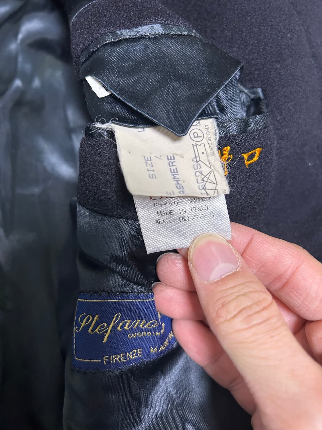 이태리제 캐시미어100프로 검정색 코트 사이즈 105~110 상품이미지6