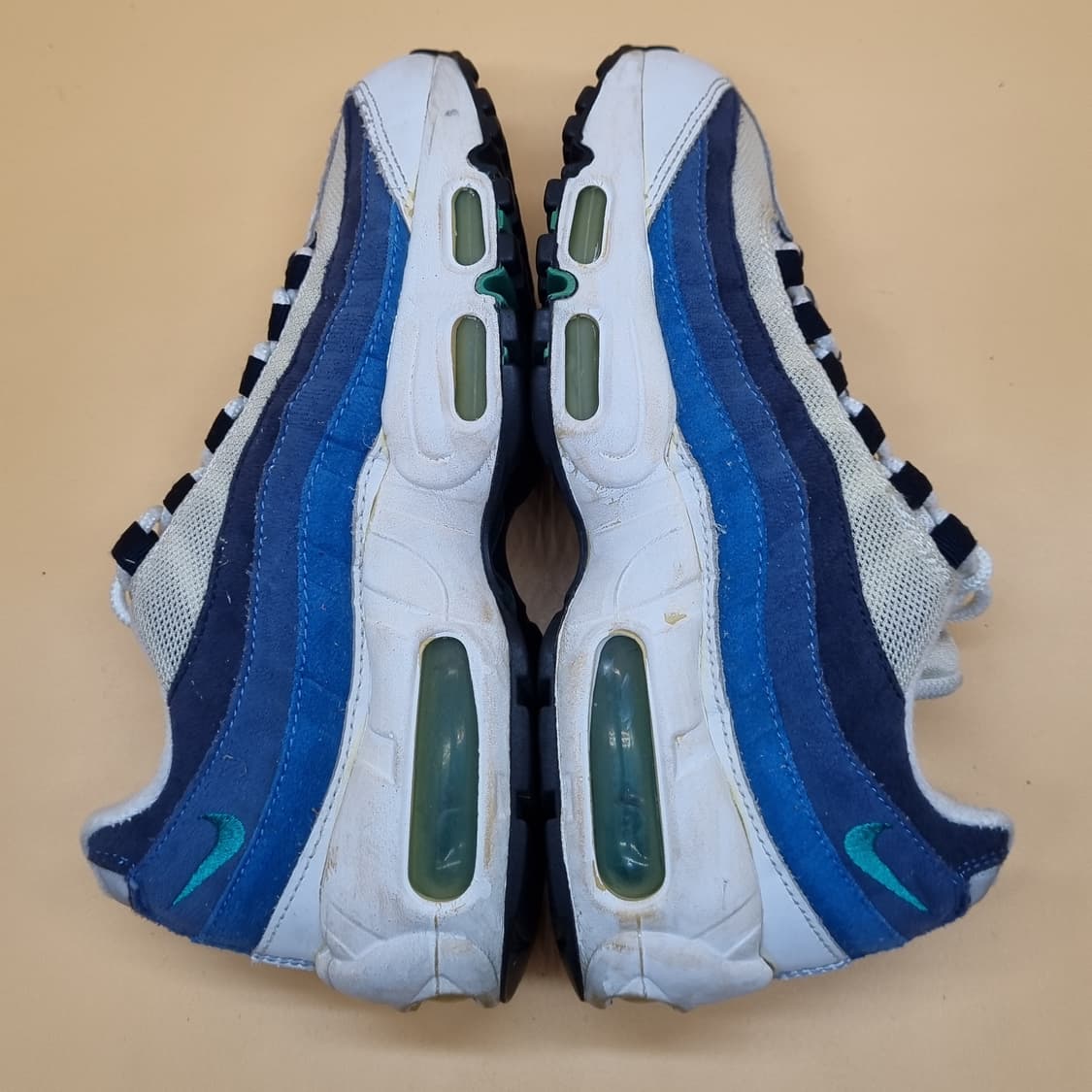 나이키 에어맥스 95 흰파남 운동화225 상품이미지5