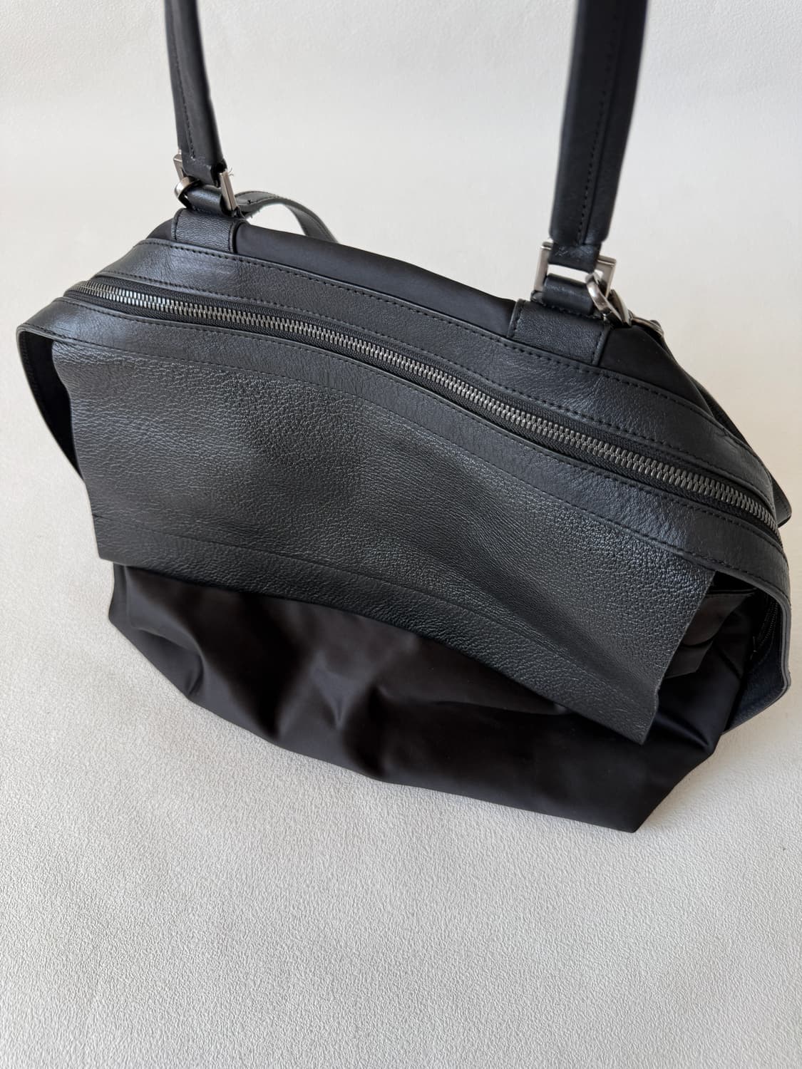 구호(KUHO) 레더&원단 토트 크로스백 상품이미지2