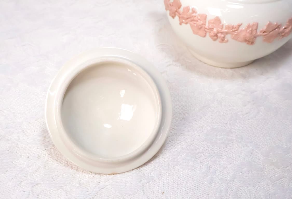 [영국앤틱](레어)웨지우드 퀸즈웨어 핑크 온 크림 슈가볼 상품이미지7