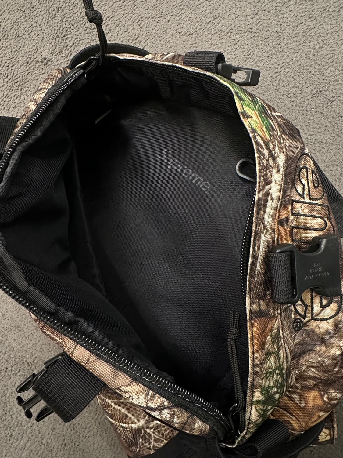  슈프림 리얼트리 웨이스트백 처분  상품이미지3