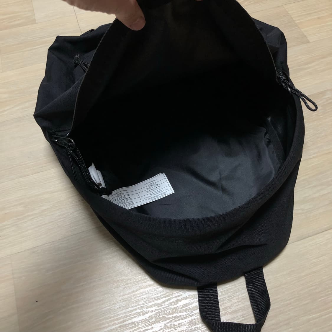 (24L) 이스트팩 EASTPAK 패디드 파커 블랙 백팩 상품이미지7