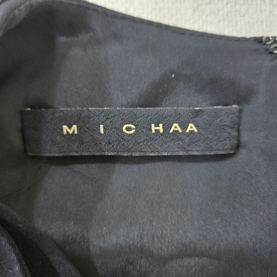 85-97-160 미샤 블랙 원피스 0313Y 상품이미지3