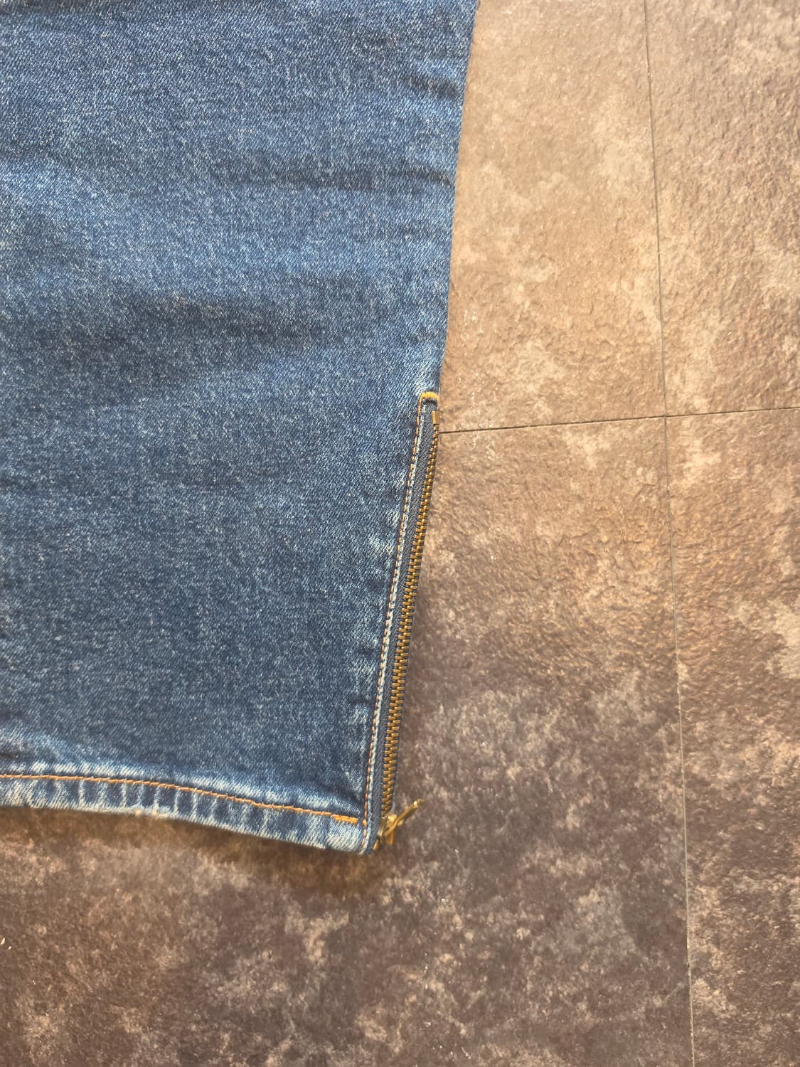 #ZARAMAN 브랜드의 남성 바이커 슬림 테이퍼드 데님 상품이미지2