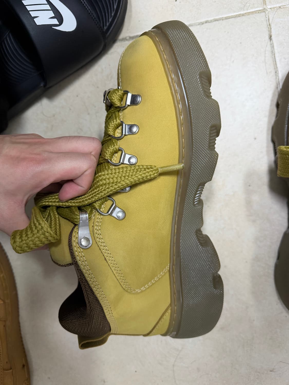 버버리 누벅 트렉 부츠 마닐라 40 상품이미지5