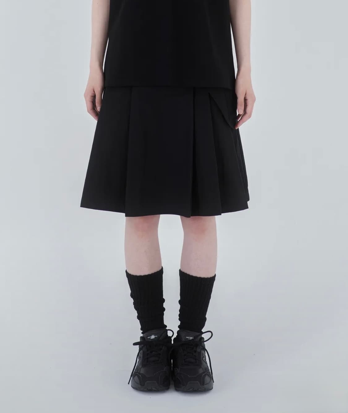 미세키서울 Waist pocket bag midi skirt 블랙 상품이미지1