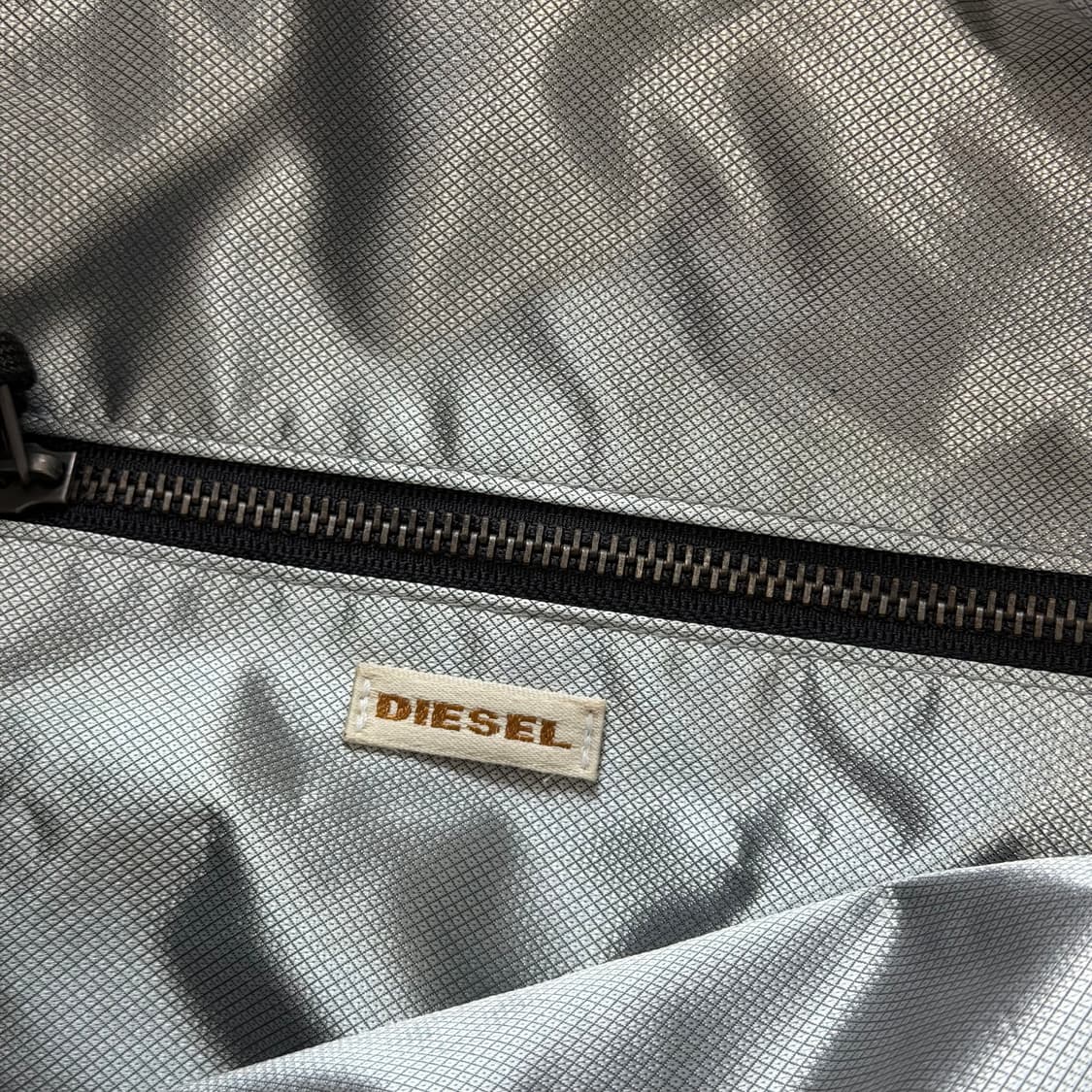 Diesel 디젤 블랙 앤 화이트 스트라이프 토트백 상품이미지7