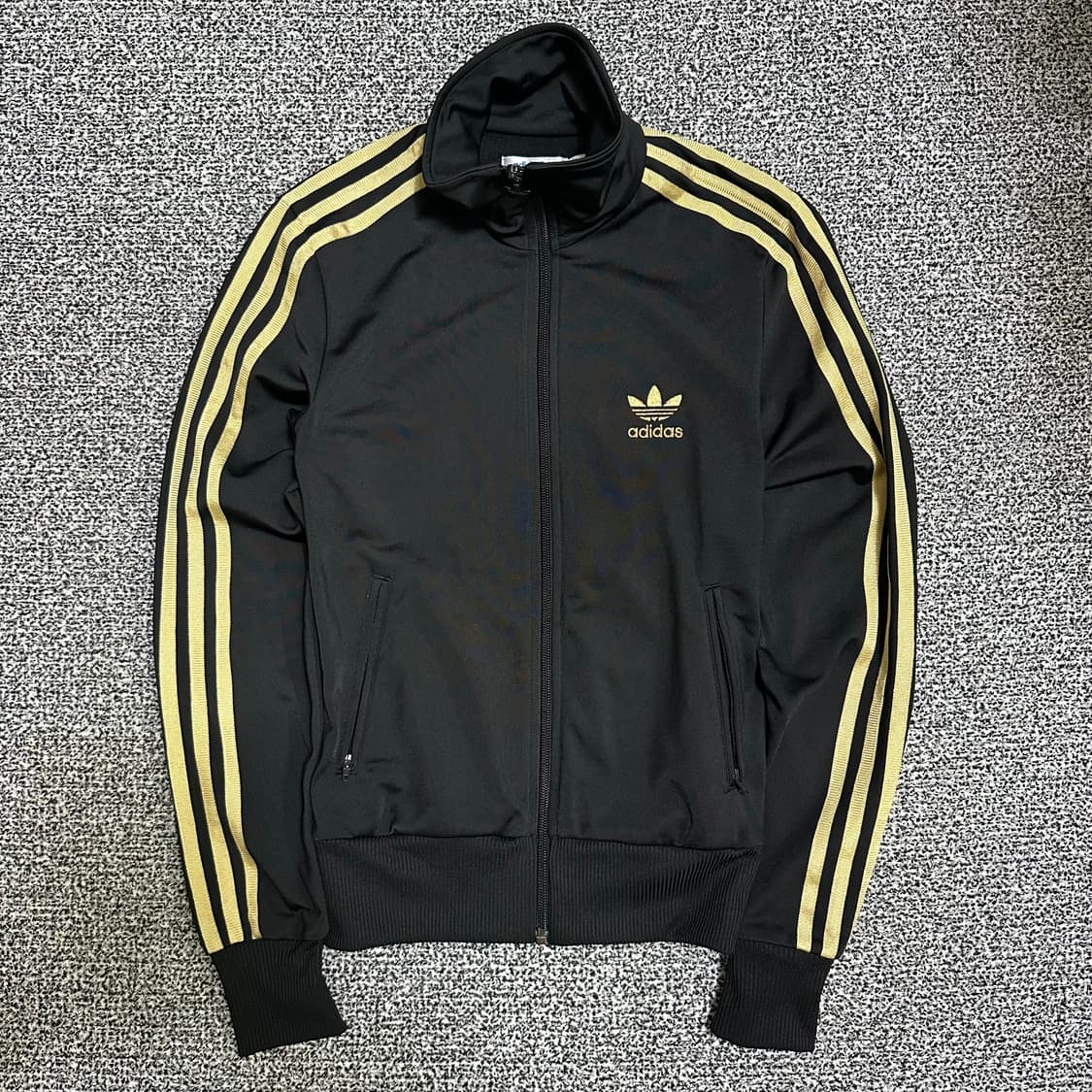 (85) 아디다스 파이어버드 백로고 검골 골드 져지 상품이미지1