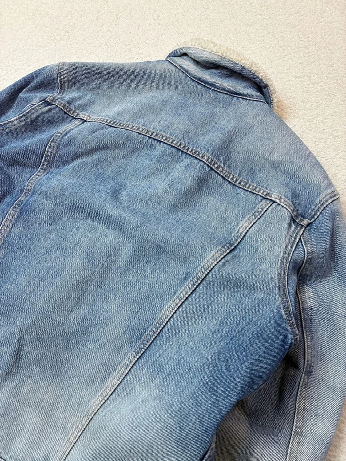 리바이스 00's 양털 아이스 워시드 데님 트러커 자켓 PN6112    상품이미지6