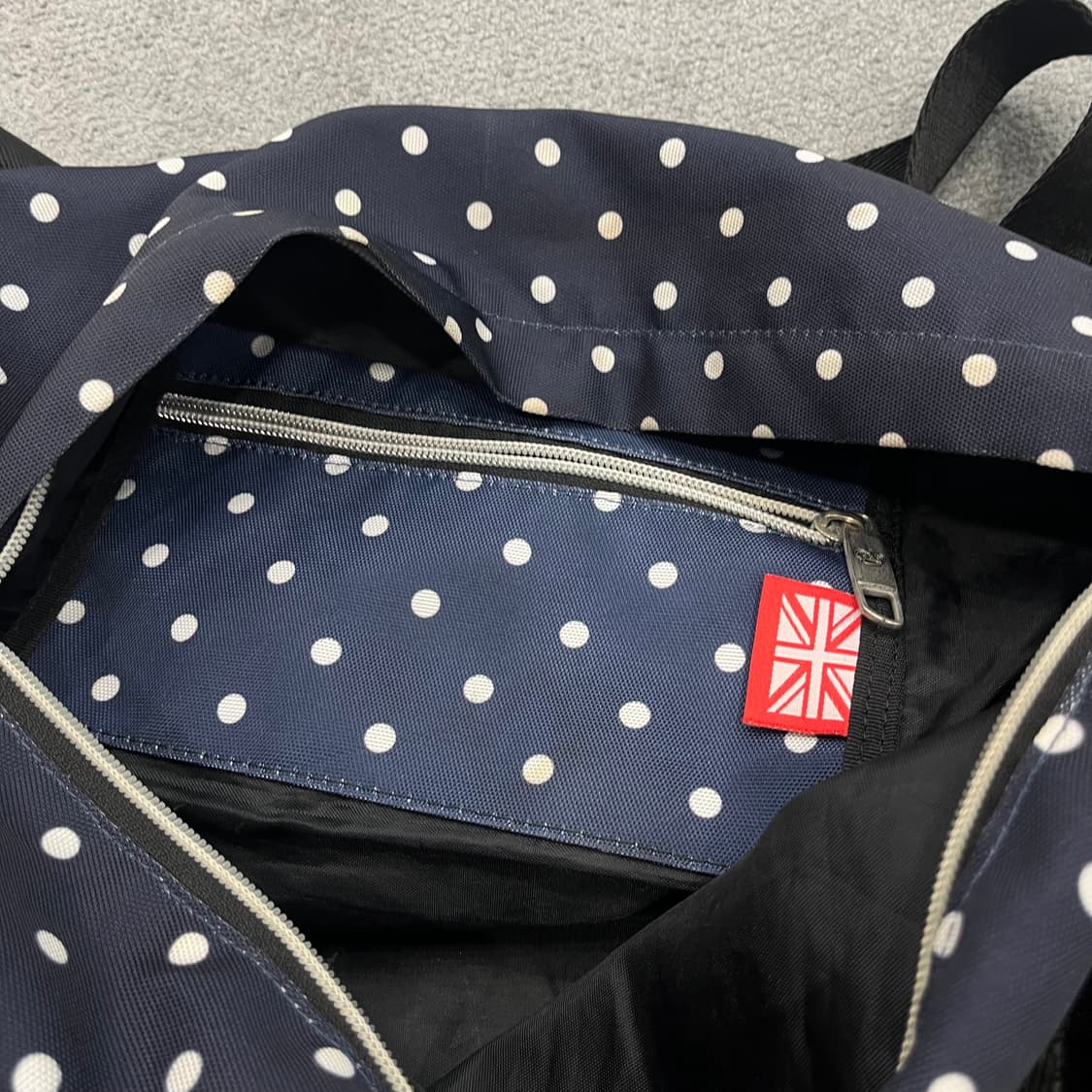 미치코런던 네이비 도트 더플백 상품이미지3