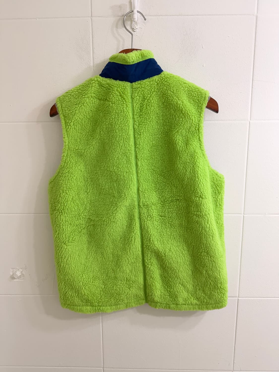 파타고니아 네온 그린 후리스 조끼 베스트 상품이미지6