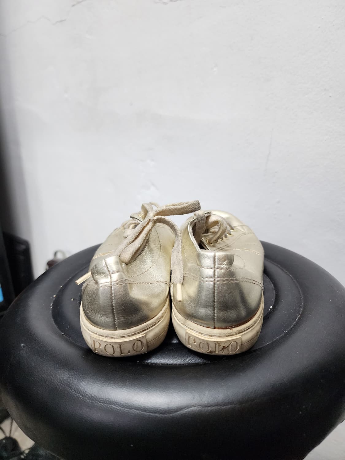 폴로 랄프로렌 금색 스니커즈 상품이미지4