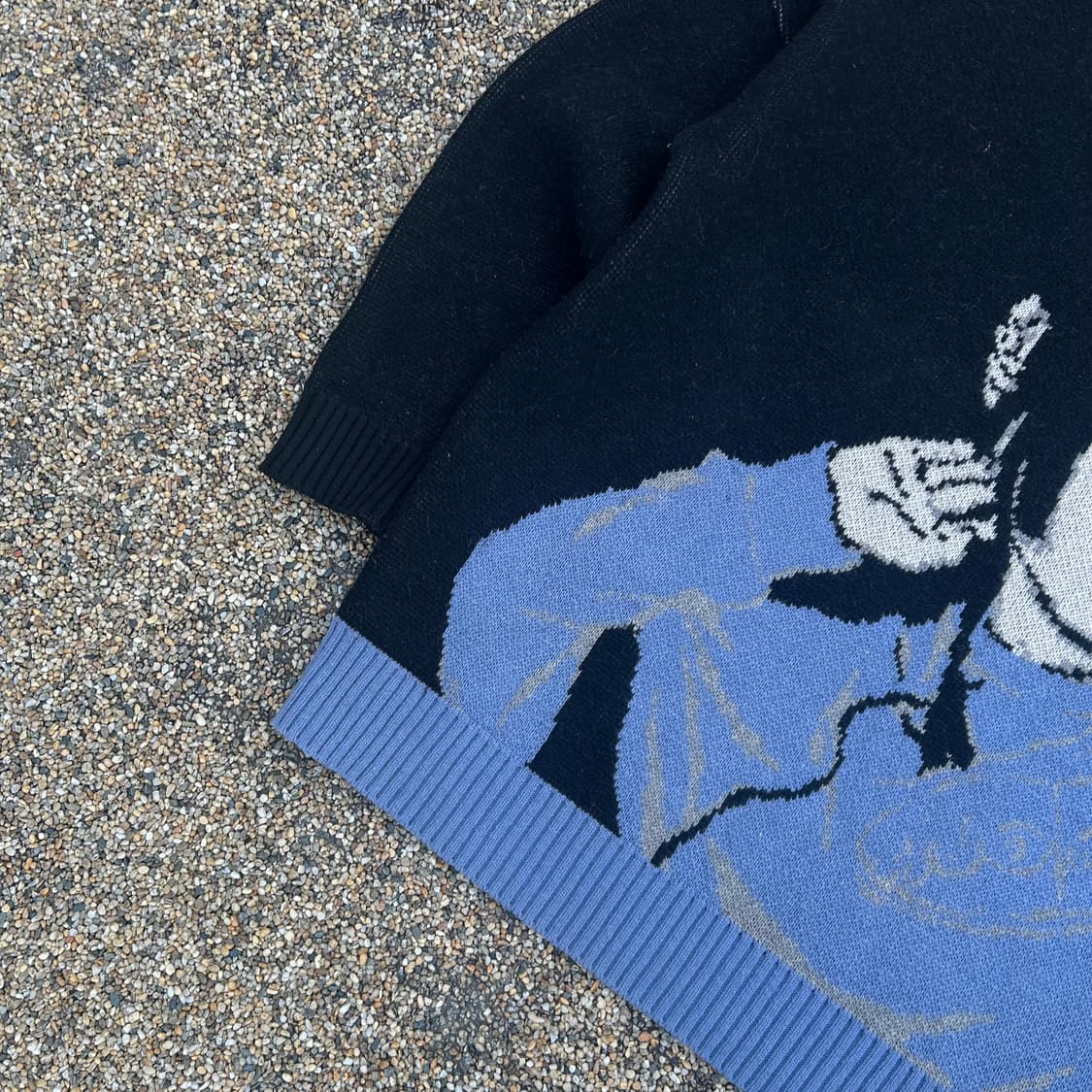 아조바이아조 그래픽 니트 상품이미지3