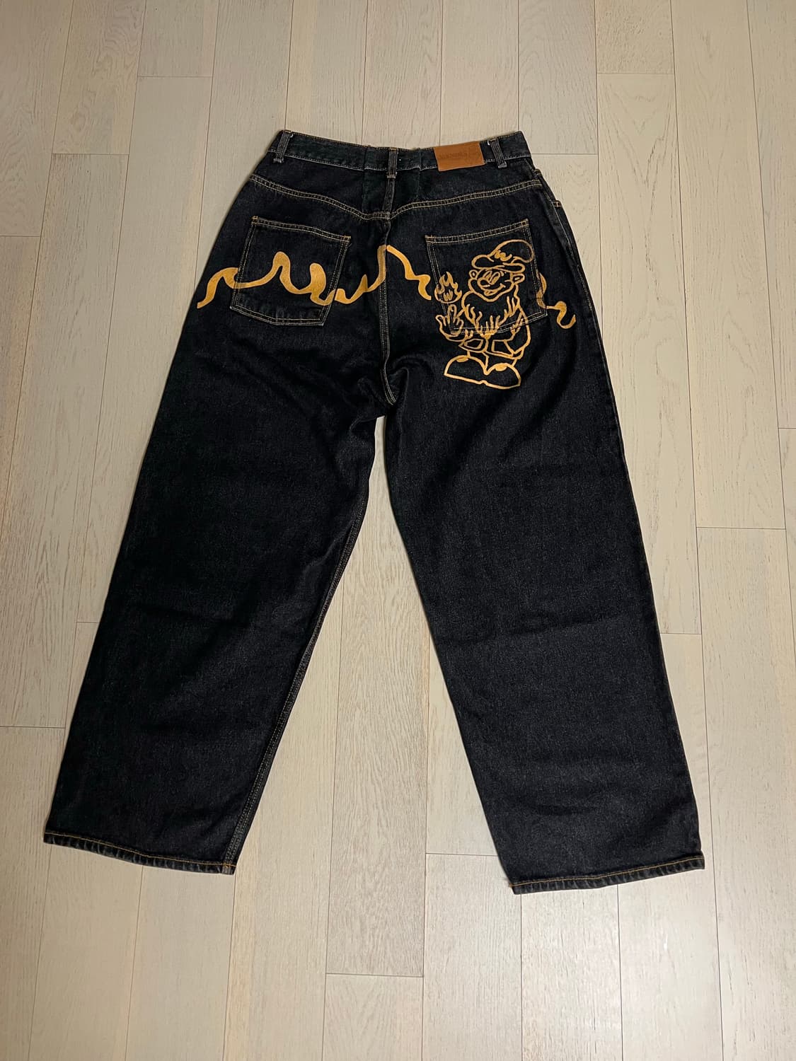 위캔더스 WKNDRS DWARF DENIM PANTS (BLACK) 상품이미지1