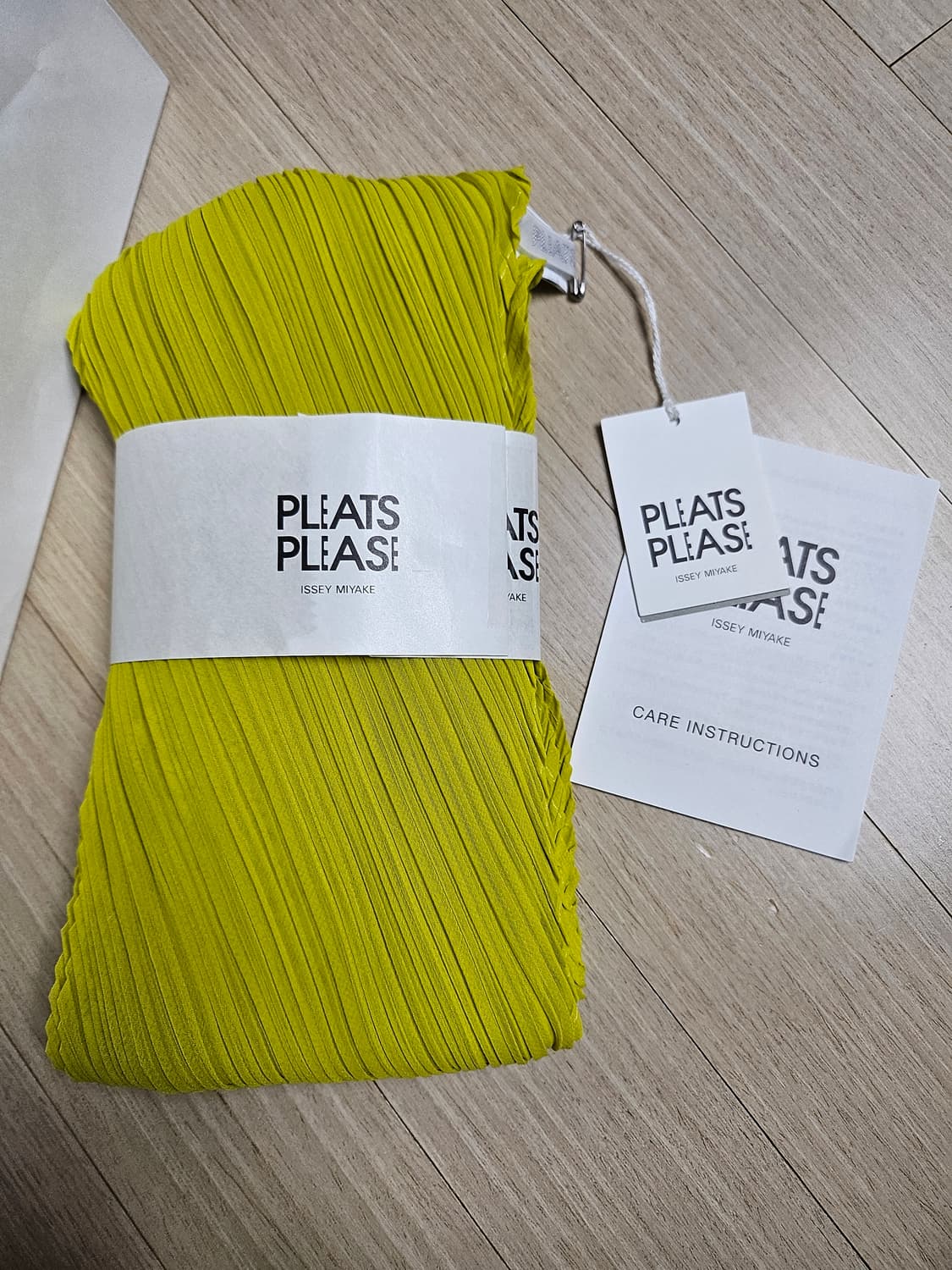 PLEATSPLEASE 플리츠 플리즈 이세이미야케  머플러  새상품 상품이미지2