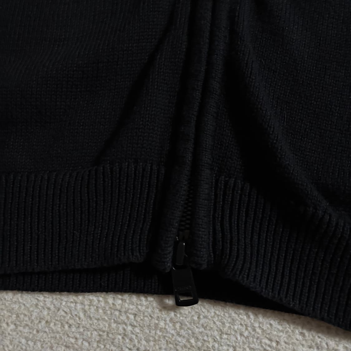 DKNY JEANS 블랙 투웨이 니트집업 상품이미지5