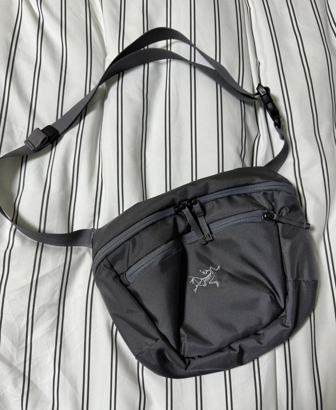 아크테릭스 맨티스2 그레이 상품이미지1