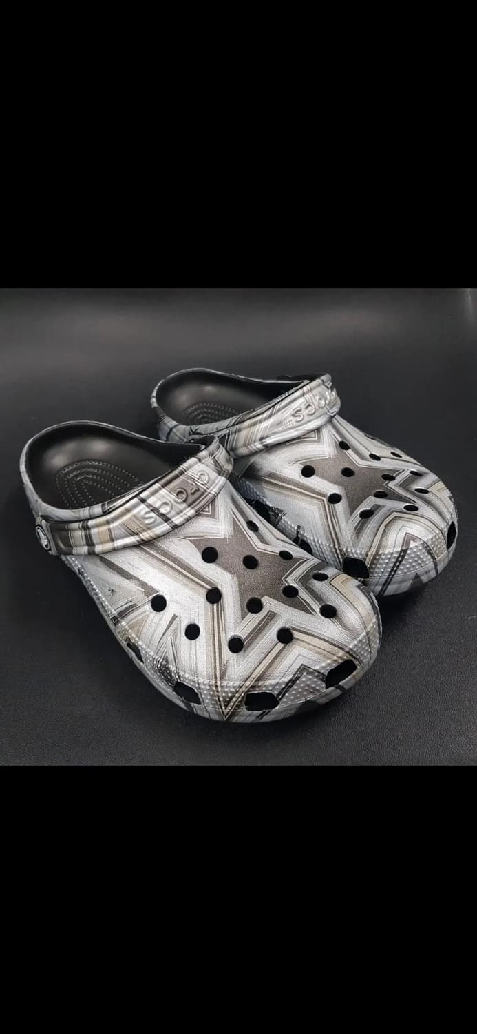 크록스 별무늬 클래식 디스코 클로그 240 상품이미지1