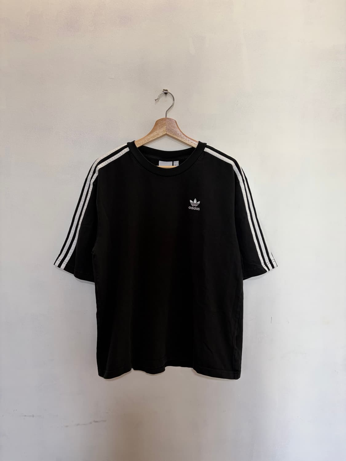 아디다스 오버사이즈티 상품이미지1