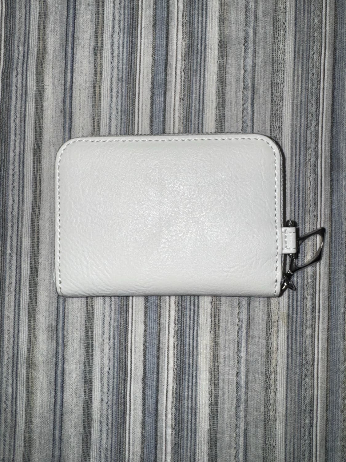 미스치프 롬버스 단지갑 화이트 상품이미지2