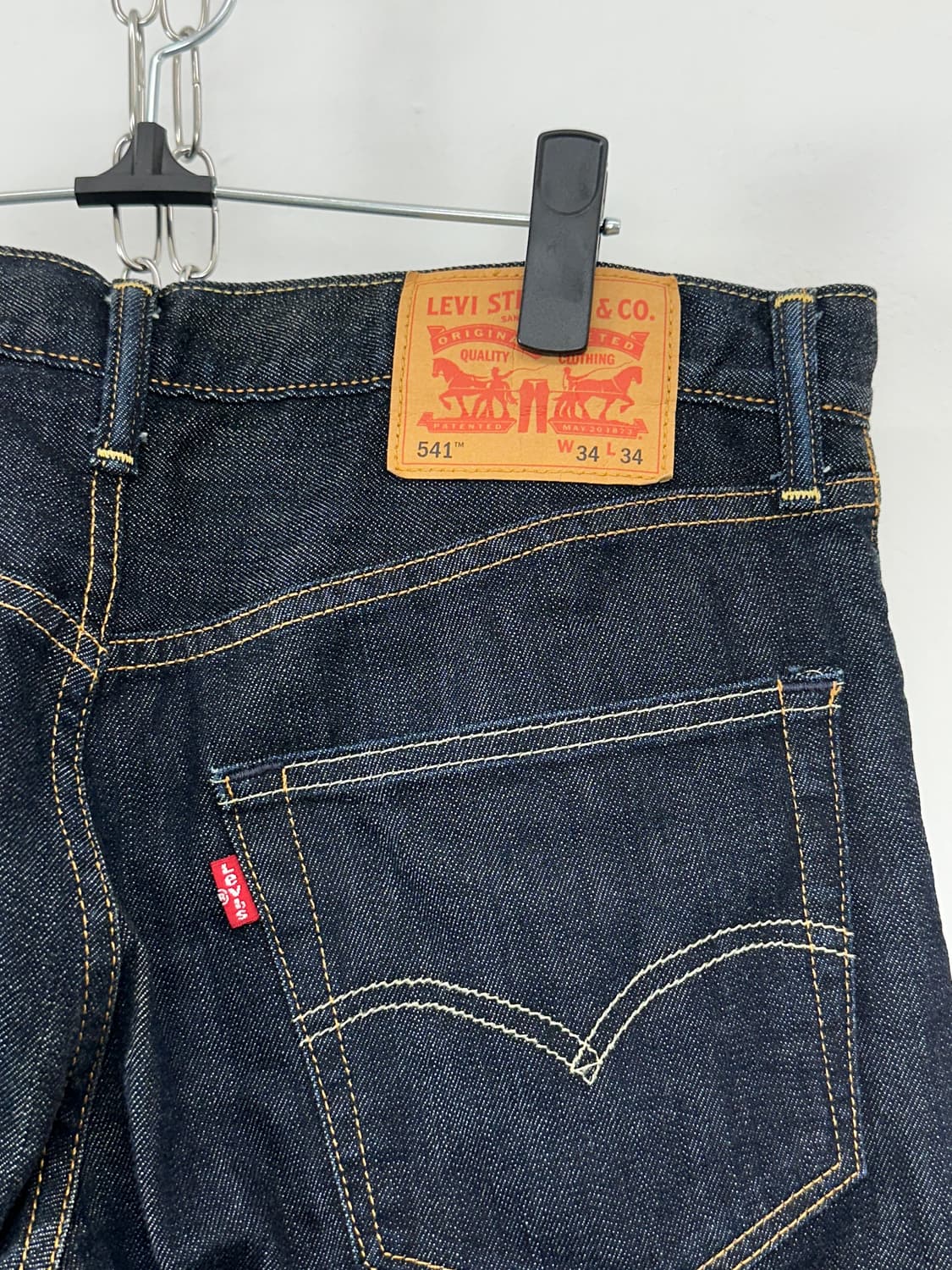 Levi’s 541 Dark Rinse Denim Jeans 상품이미지7