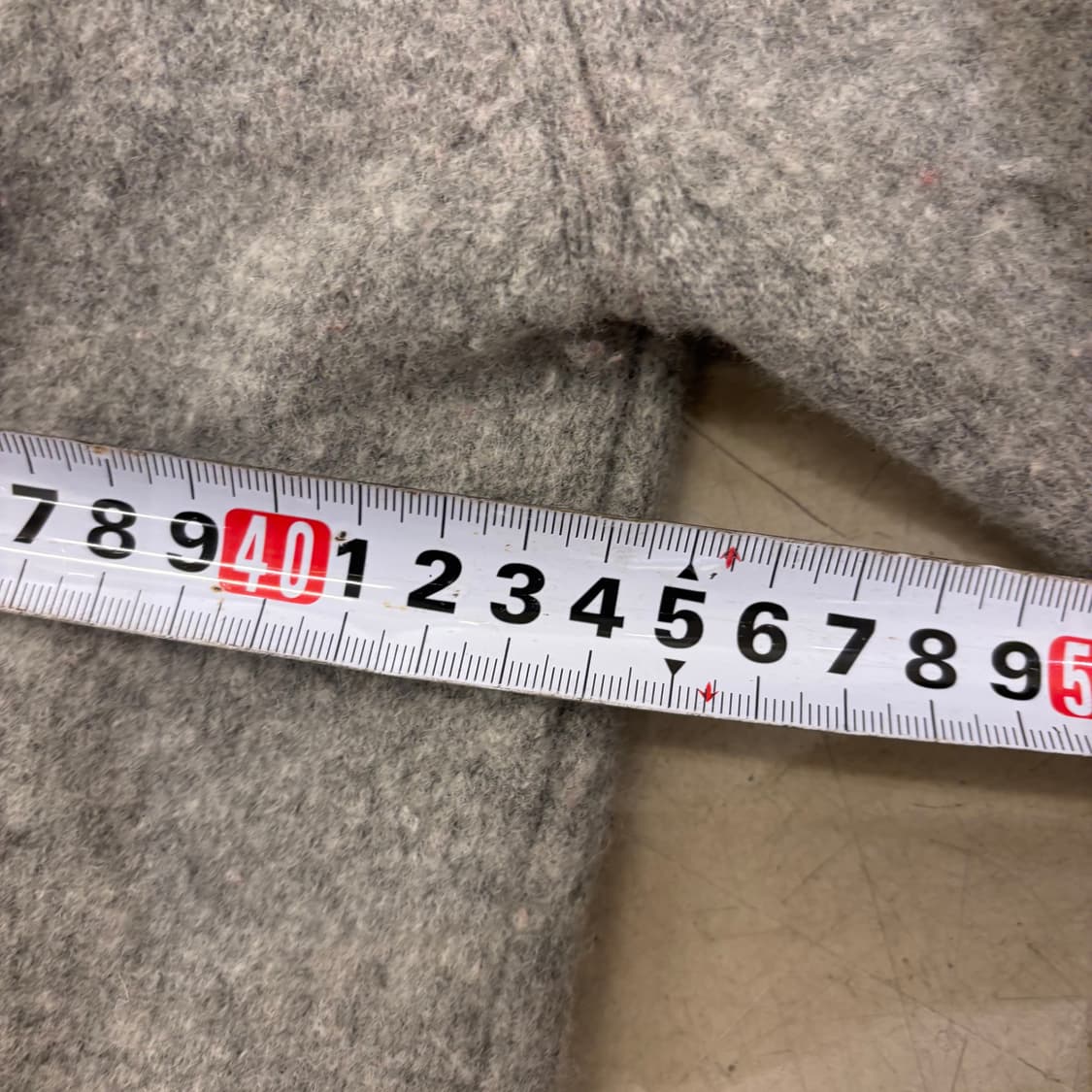 아크메드라비 스몰로고 그레이 니트 가디건 상품이미지5