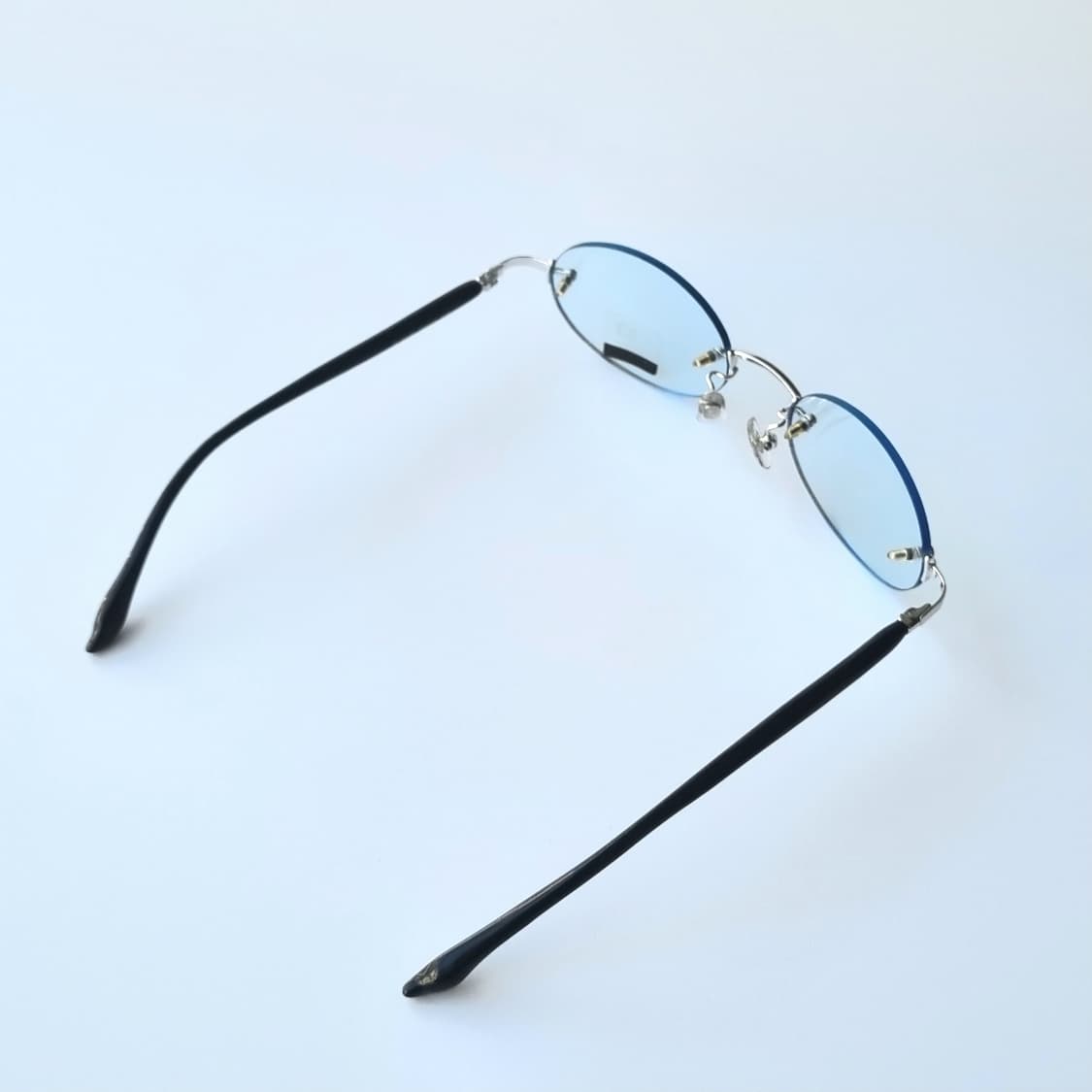 데드스탁 OGIS 무테 오벌형 실버프레임 안경테 상품이미지6