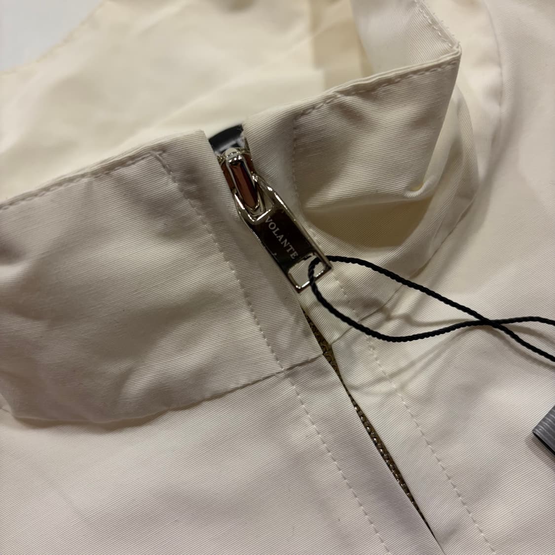 [2] 볼란테 나일론 화이트 봄버 자켓 새상품 C851 상품이미지5