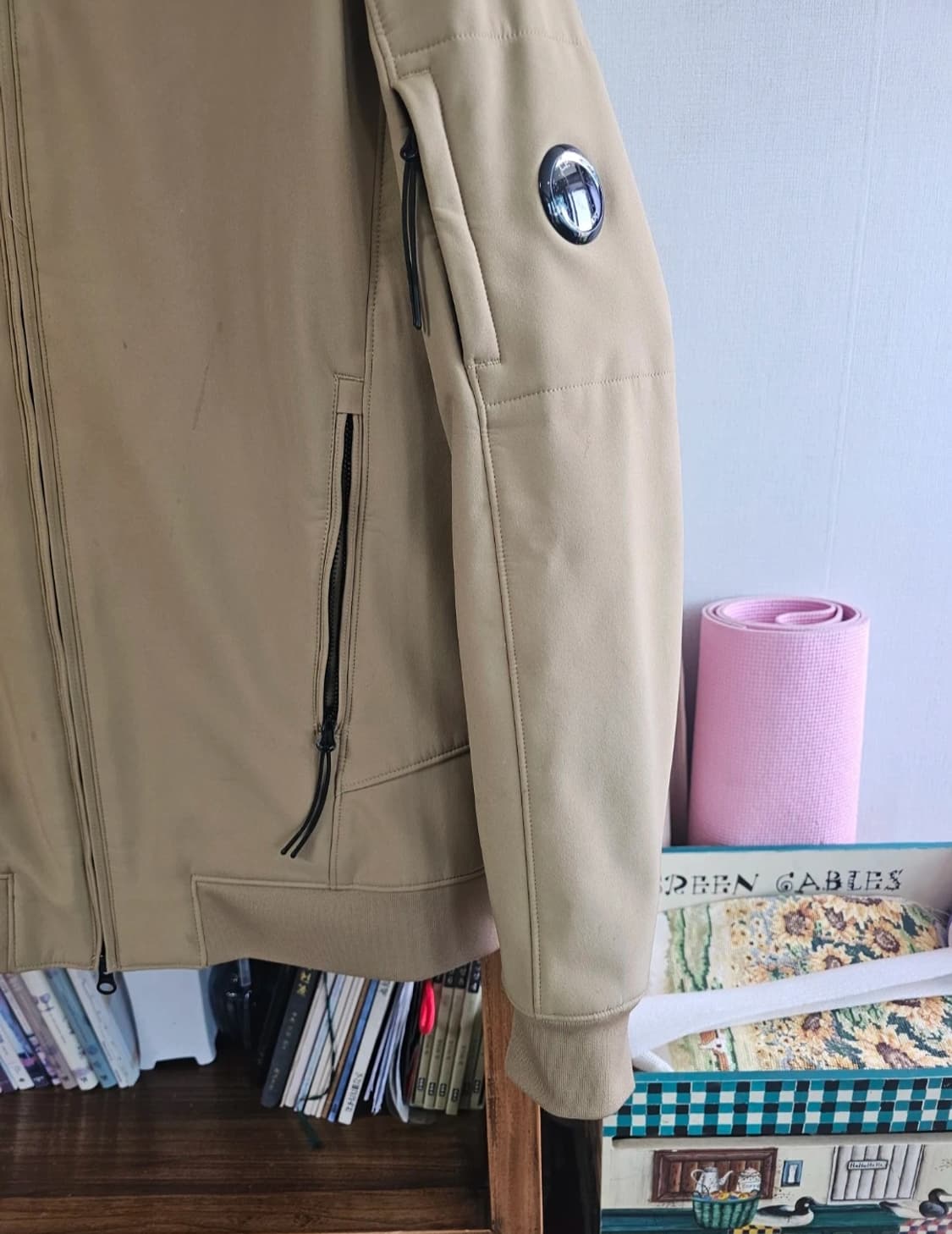 100-105사이즈)씨피컴퍼니 나일론 자켓 팔아요 cp컴퍼니 바람막이 l 상품이미지2