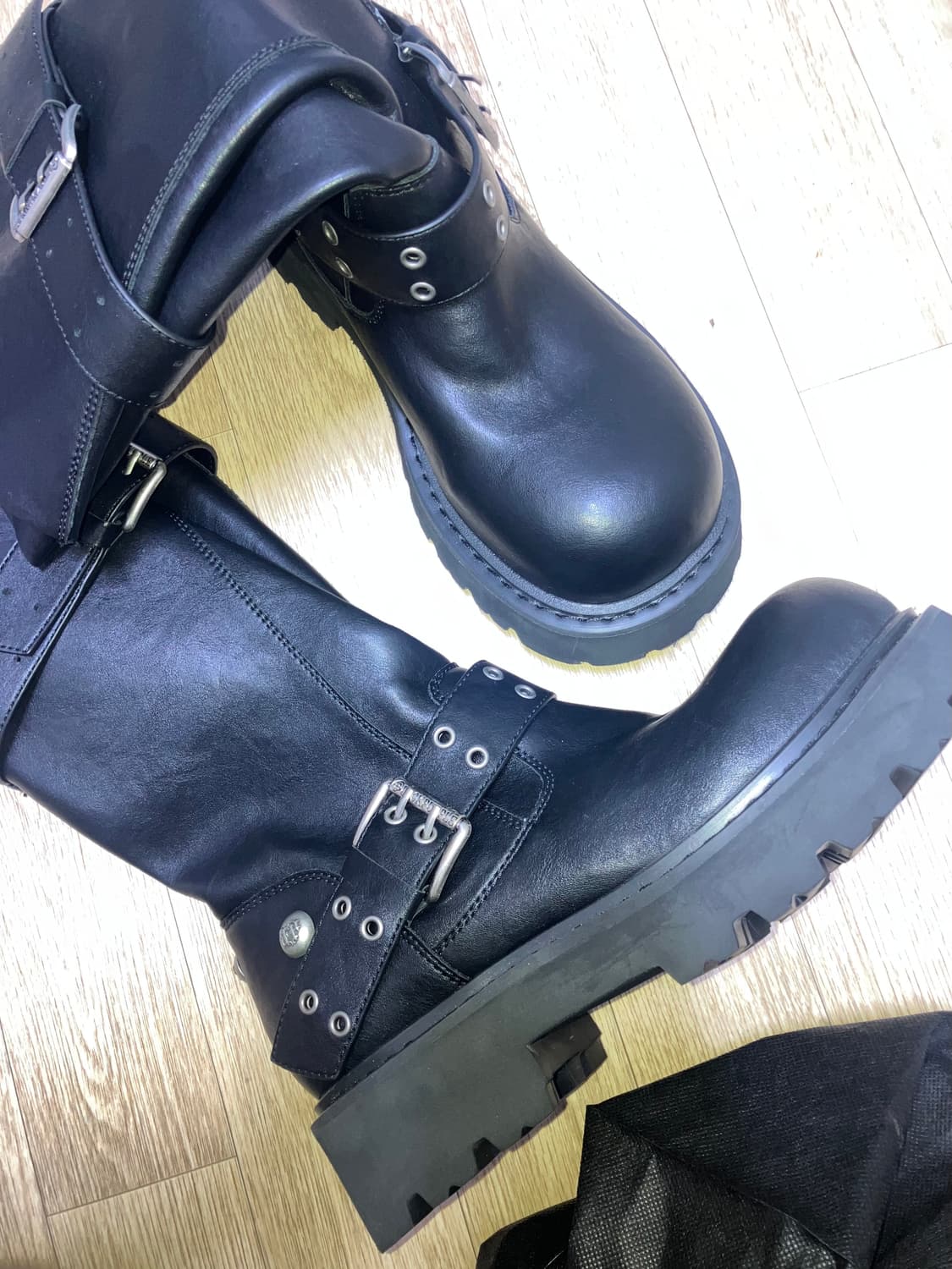 블랙퍼플 크리즈 와이드 부츠 Crease Wide Boots_Black 상품이미지9