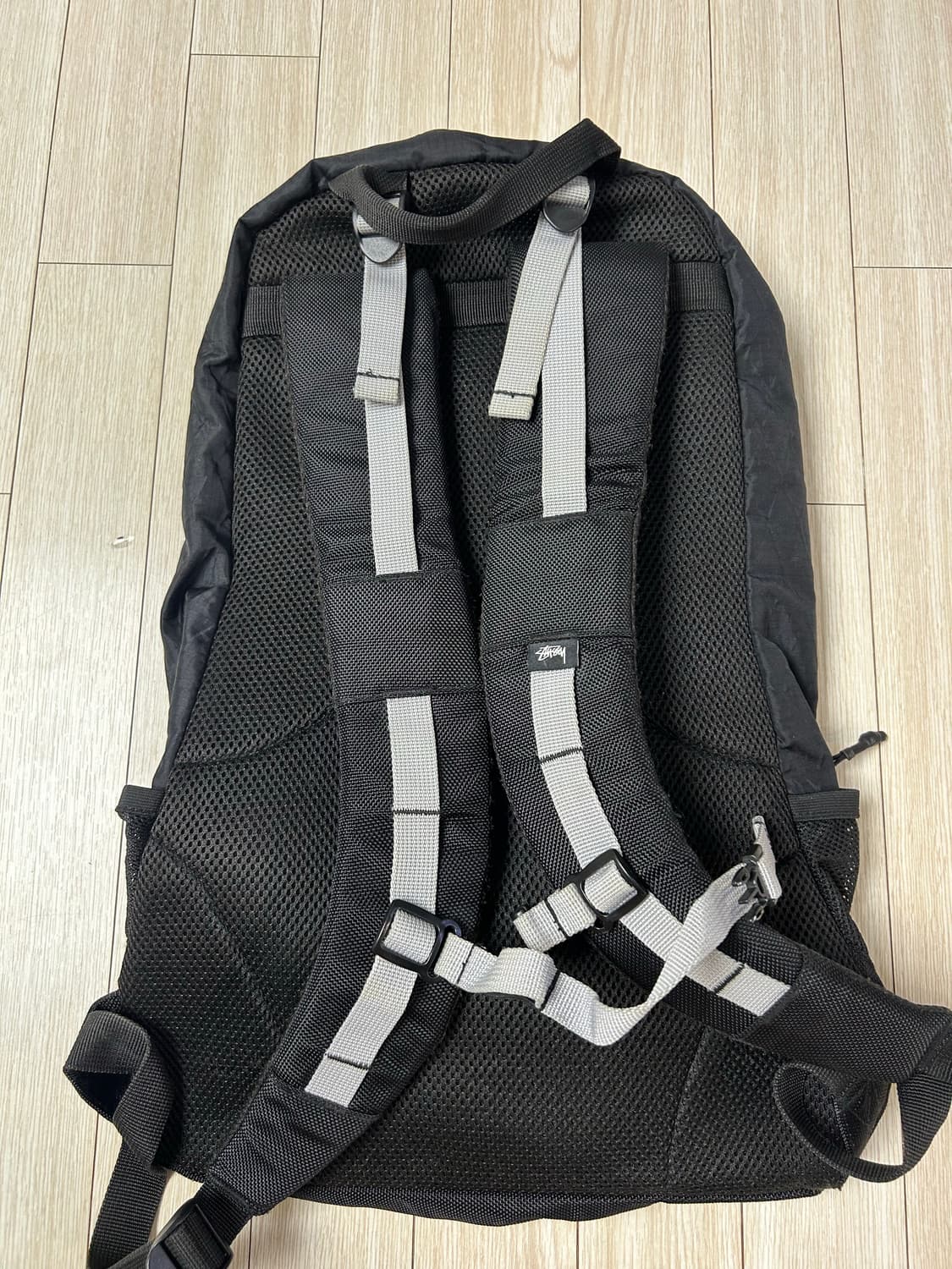 스투시 25L 백팩 블랙 상품이미지2