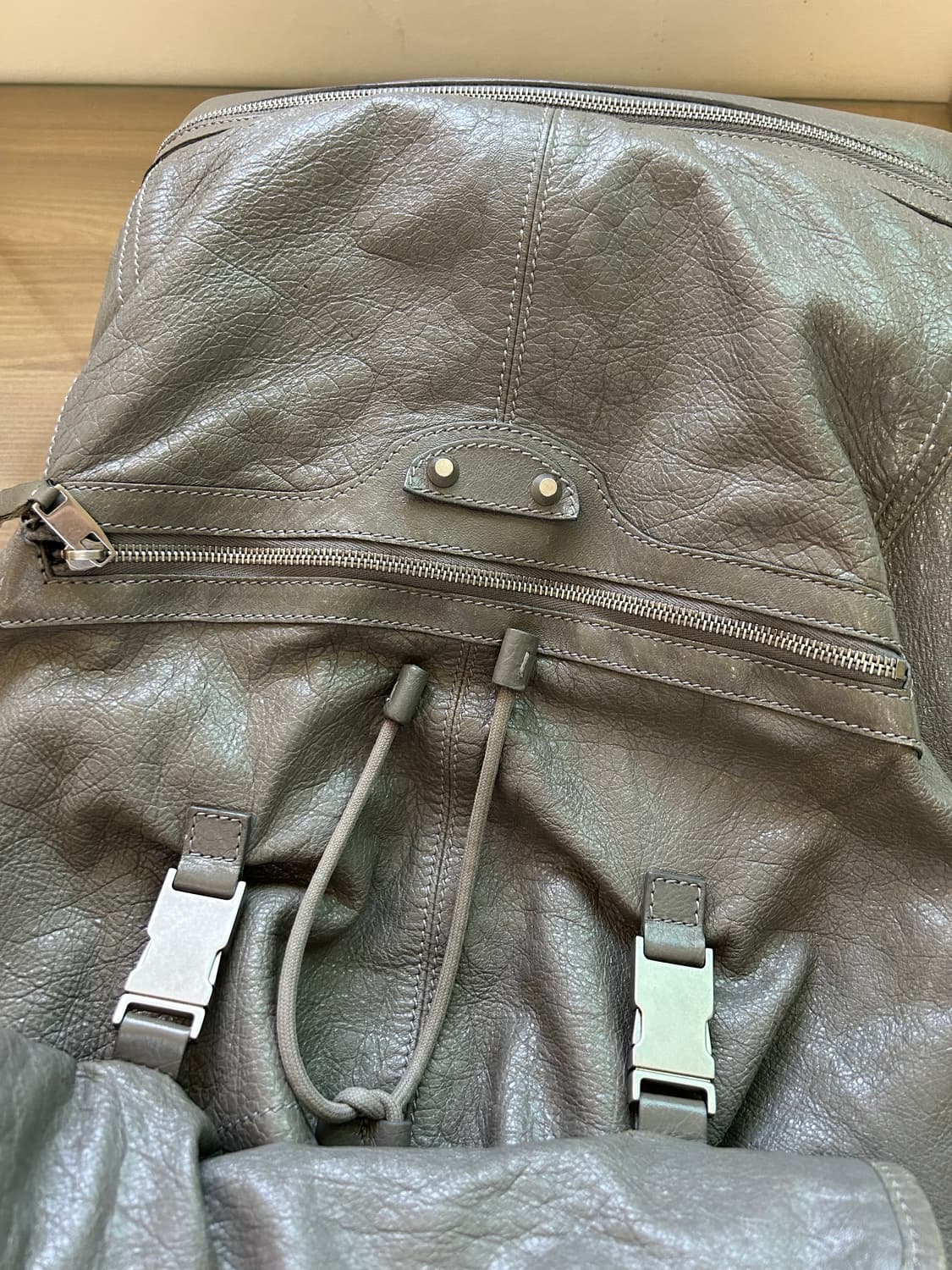 Balenciaga city backpack grey 상품이미지3