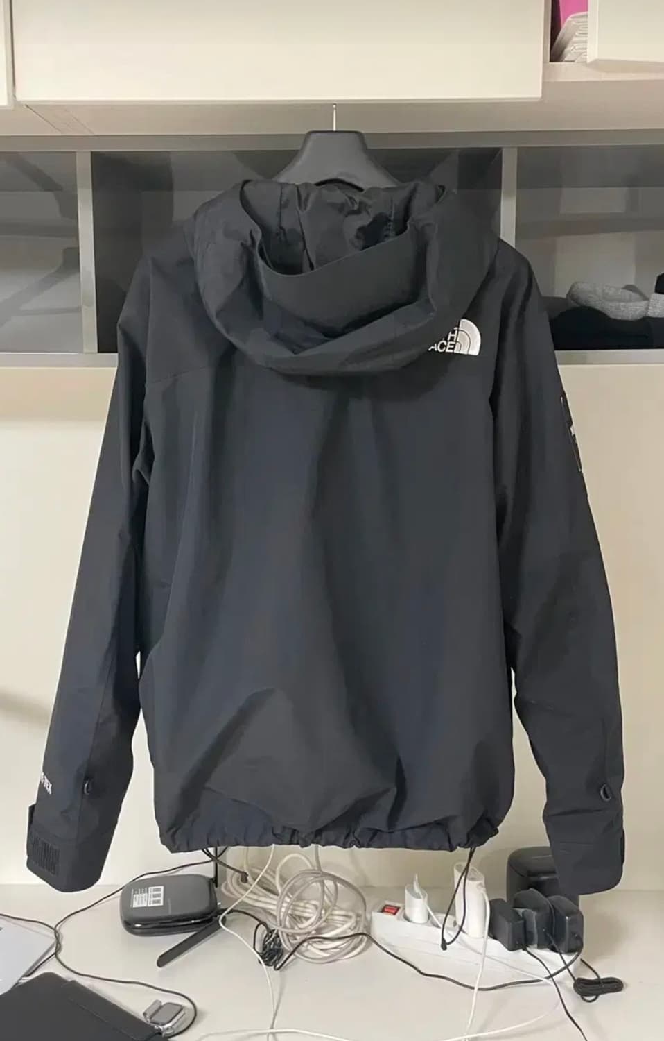 슈프림 x 노스페이스 아크로고 마운틴 파카 블랙 - 19SS 상품이미지4