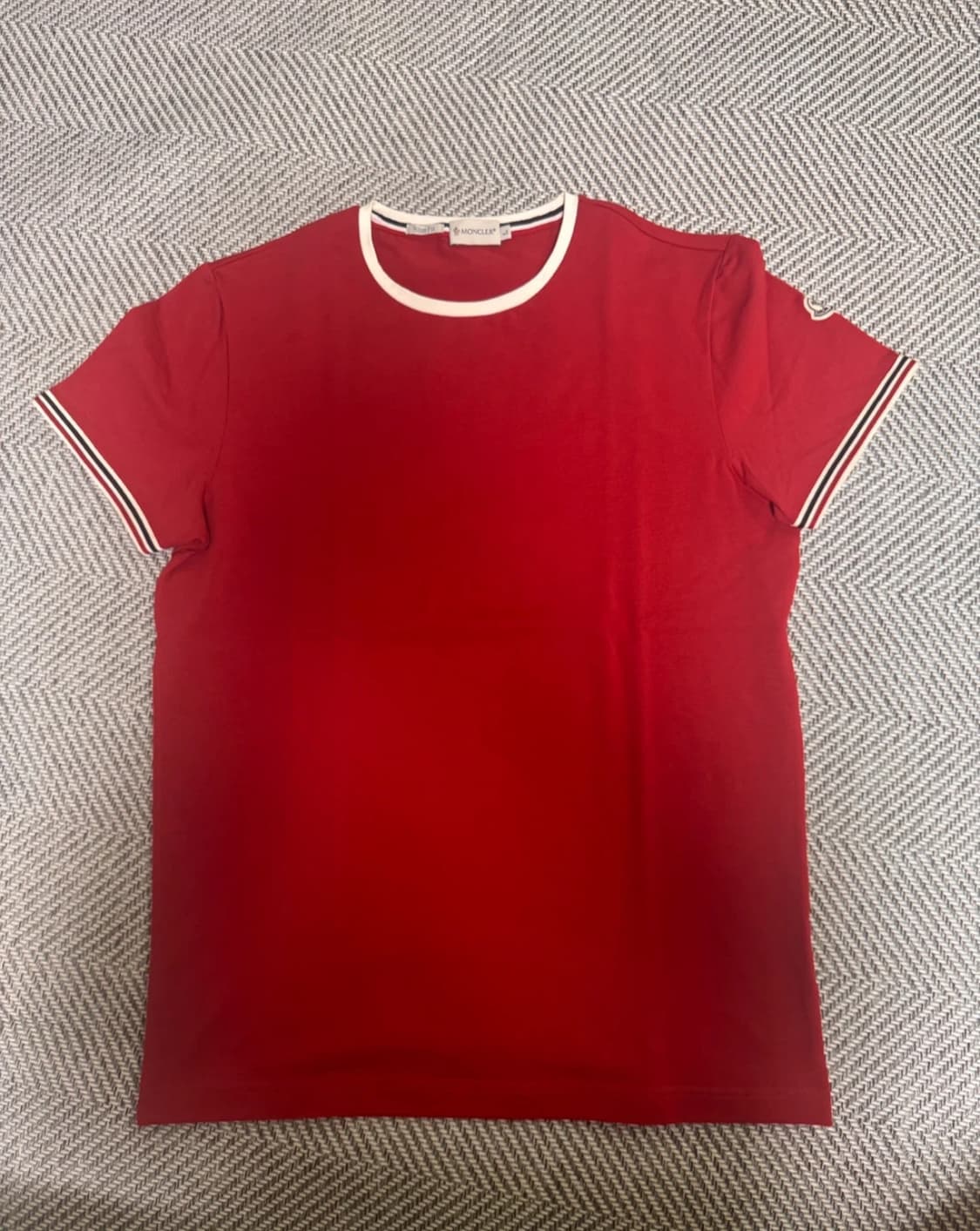 명품의류 정품) 몽클레어 반팔 L (상태 A) 상품이미지4