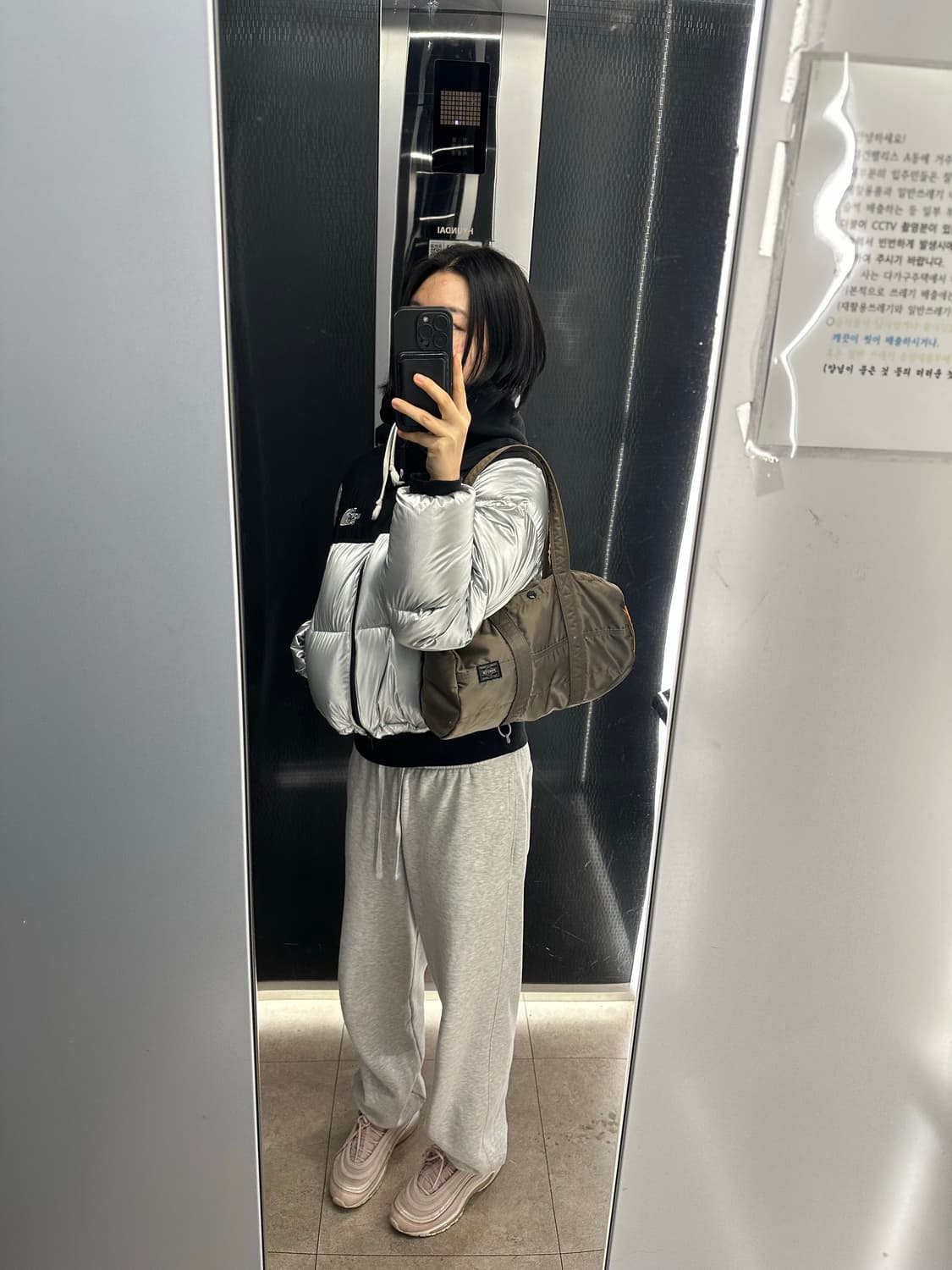 노스페이스 크롭 실버 패딩 상품이미지2