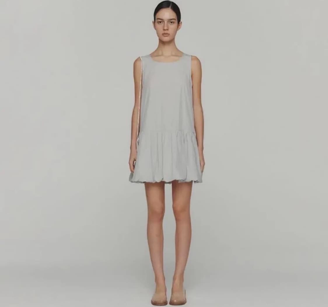 아모멘토 볼륨 미니 원피스 라이트그레이 상품이미지1