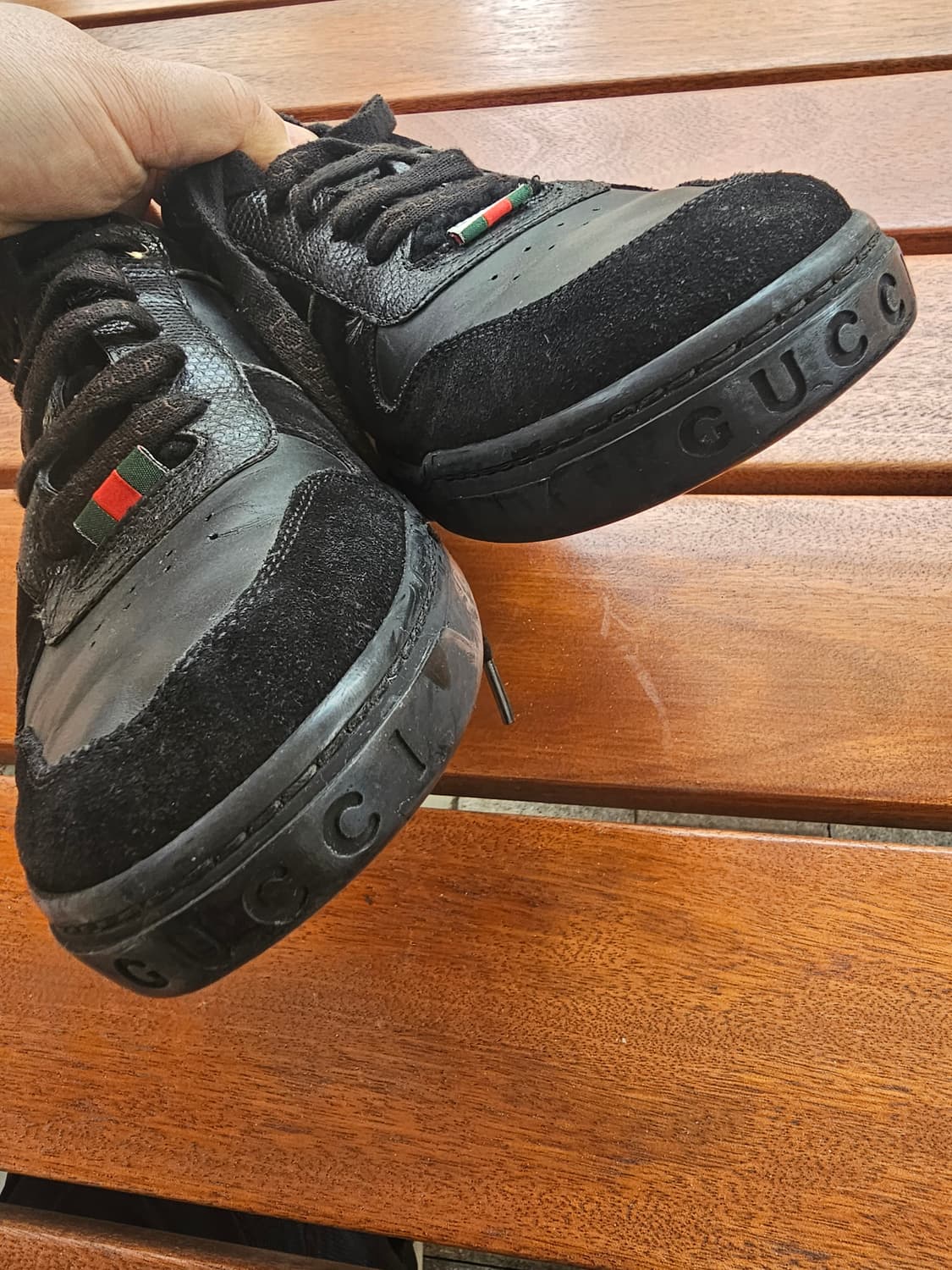 구찌 블랙 스니커즈 상품이미지5