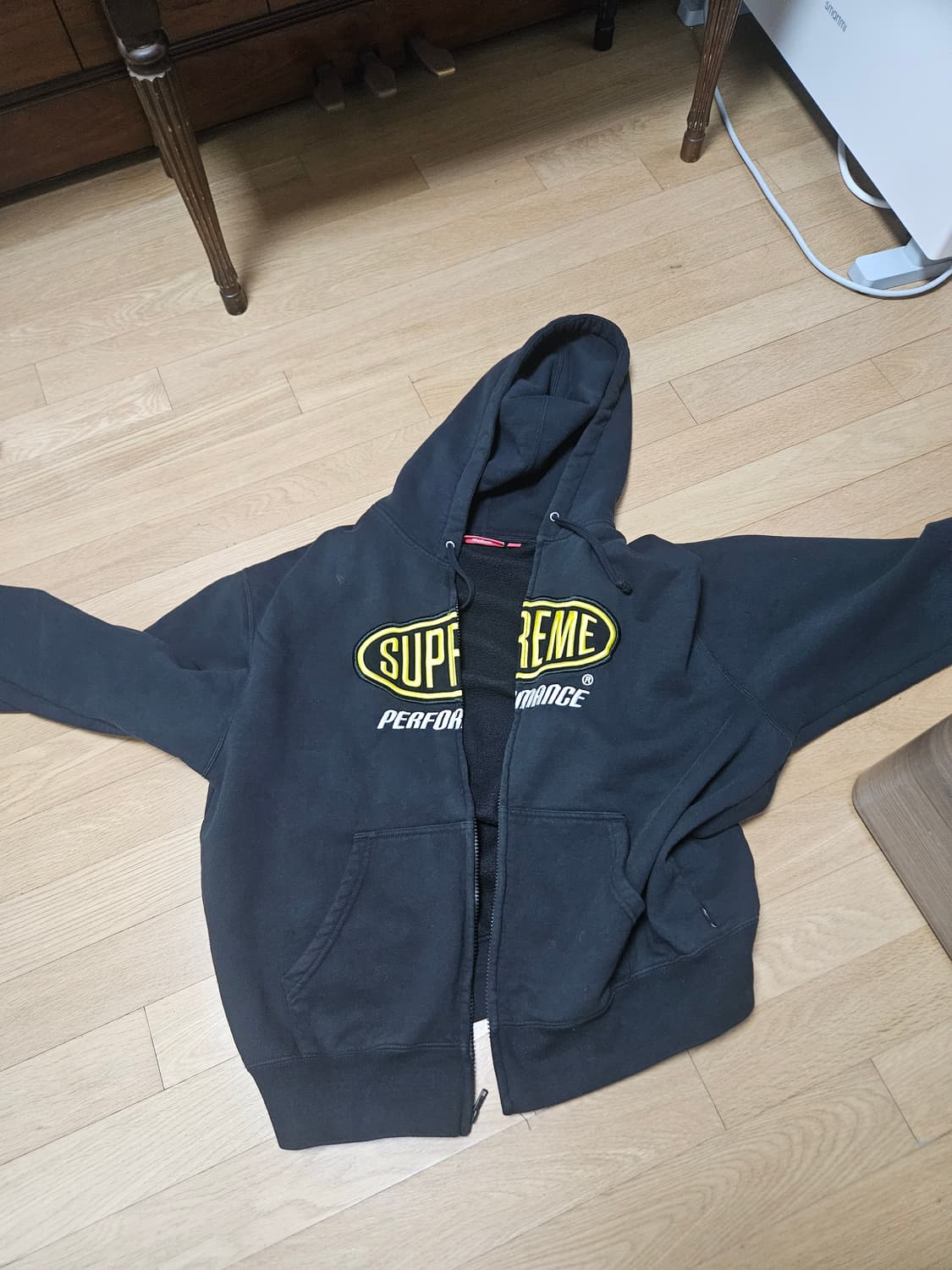 슈프림 퍼포먼스 후드집업 상품이미지1