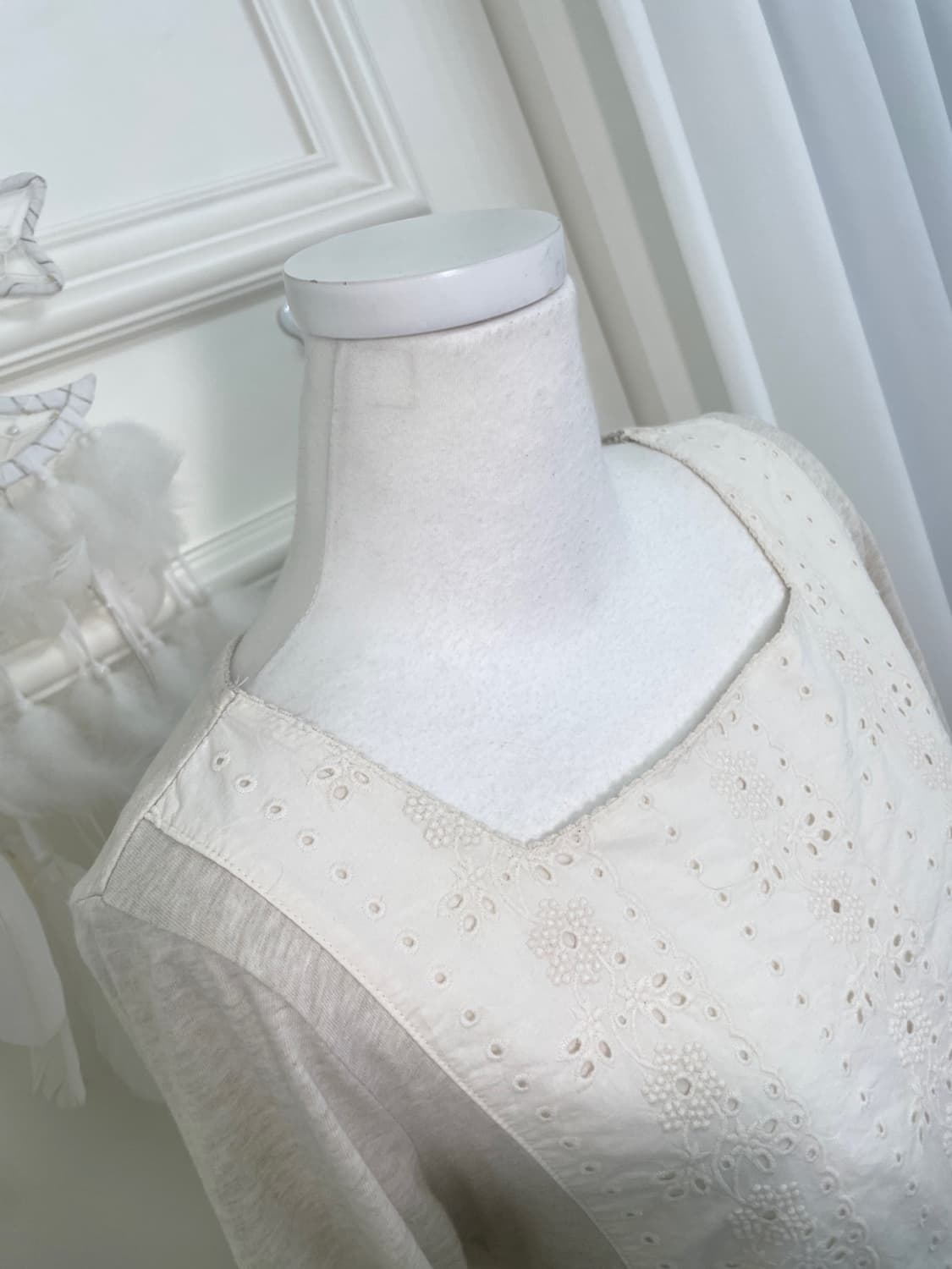 SM2 oatmeal lace square-neck cotton top 상품이미지7